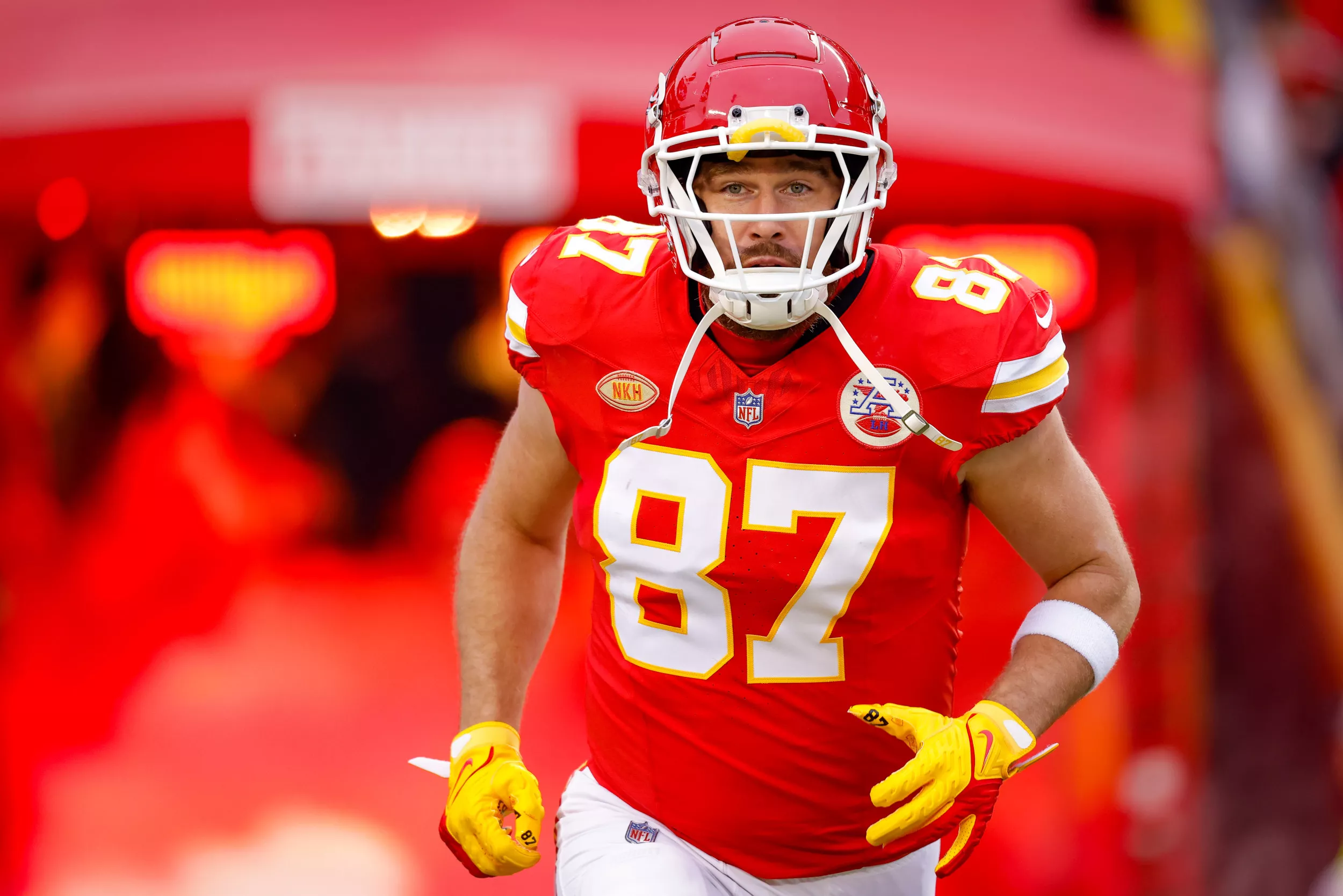 Dan Le Batard: Travis Kelce Reached Out to Co-Host About Podcast Advice - Vimarsana News