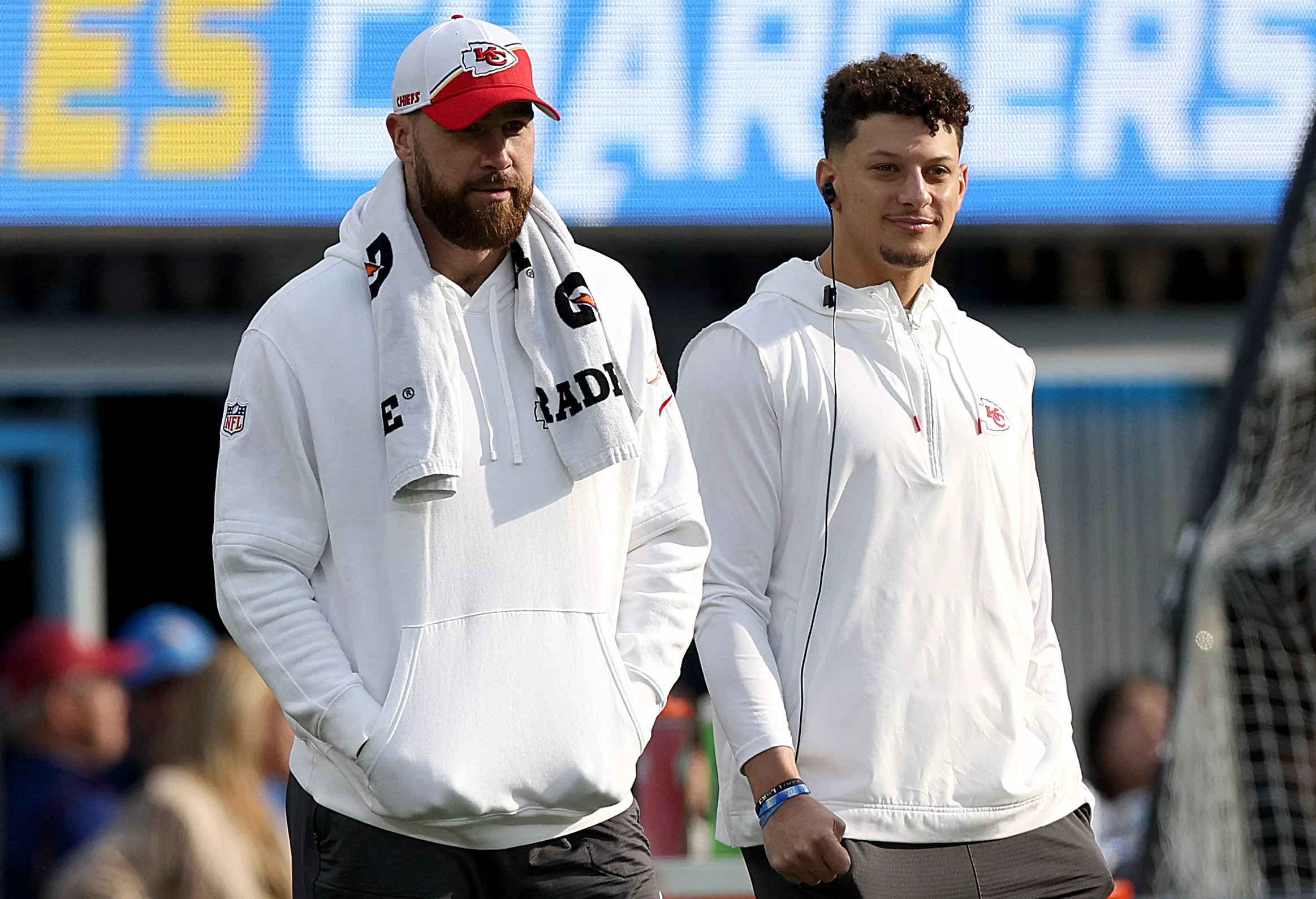 Travis Kelce Is Getting Praise, But His Week 18 Move Might Not Ever Matter - Vimarsana News
