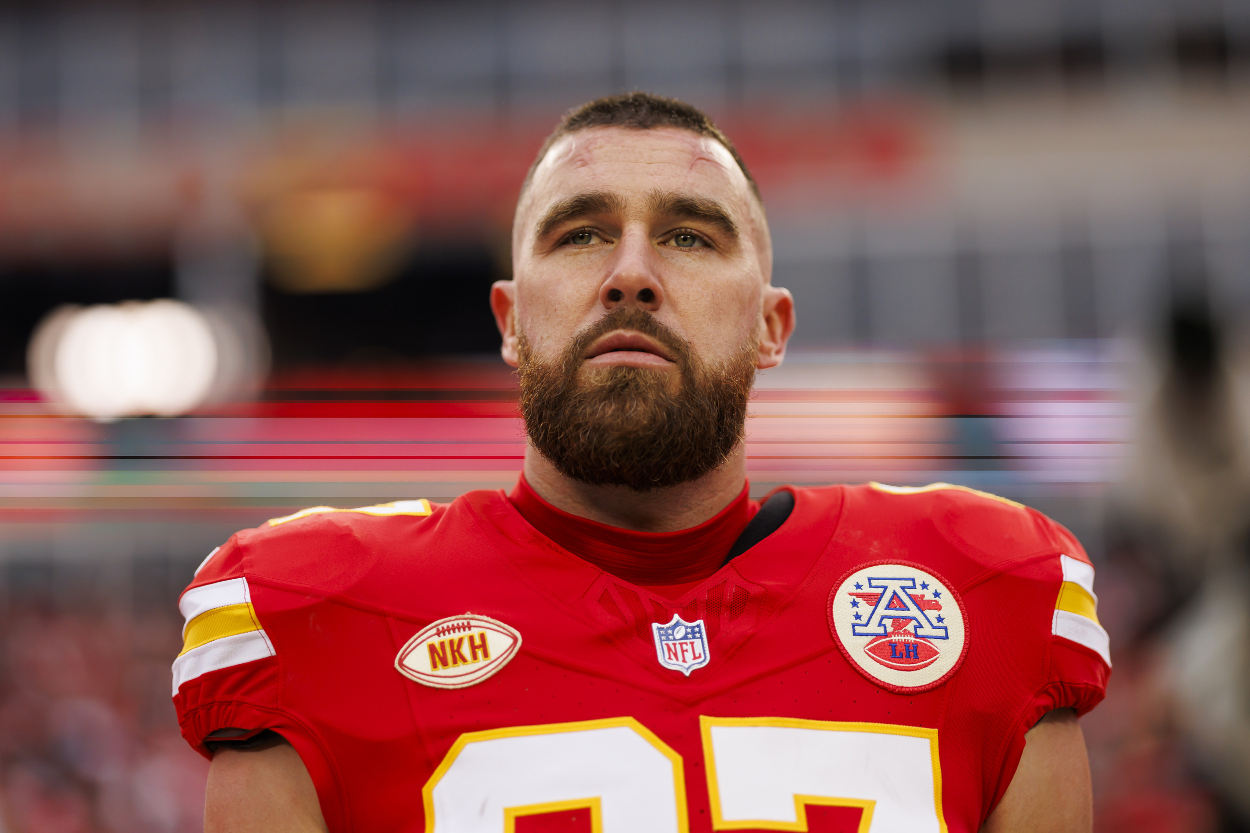 Travis Kelce Video Goes Viral After Awkward Golden Globes Joke - Newsweek