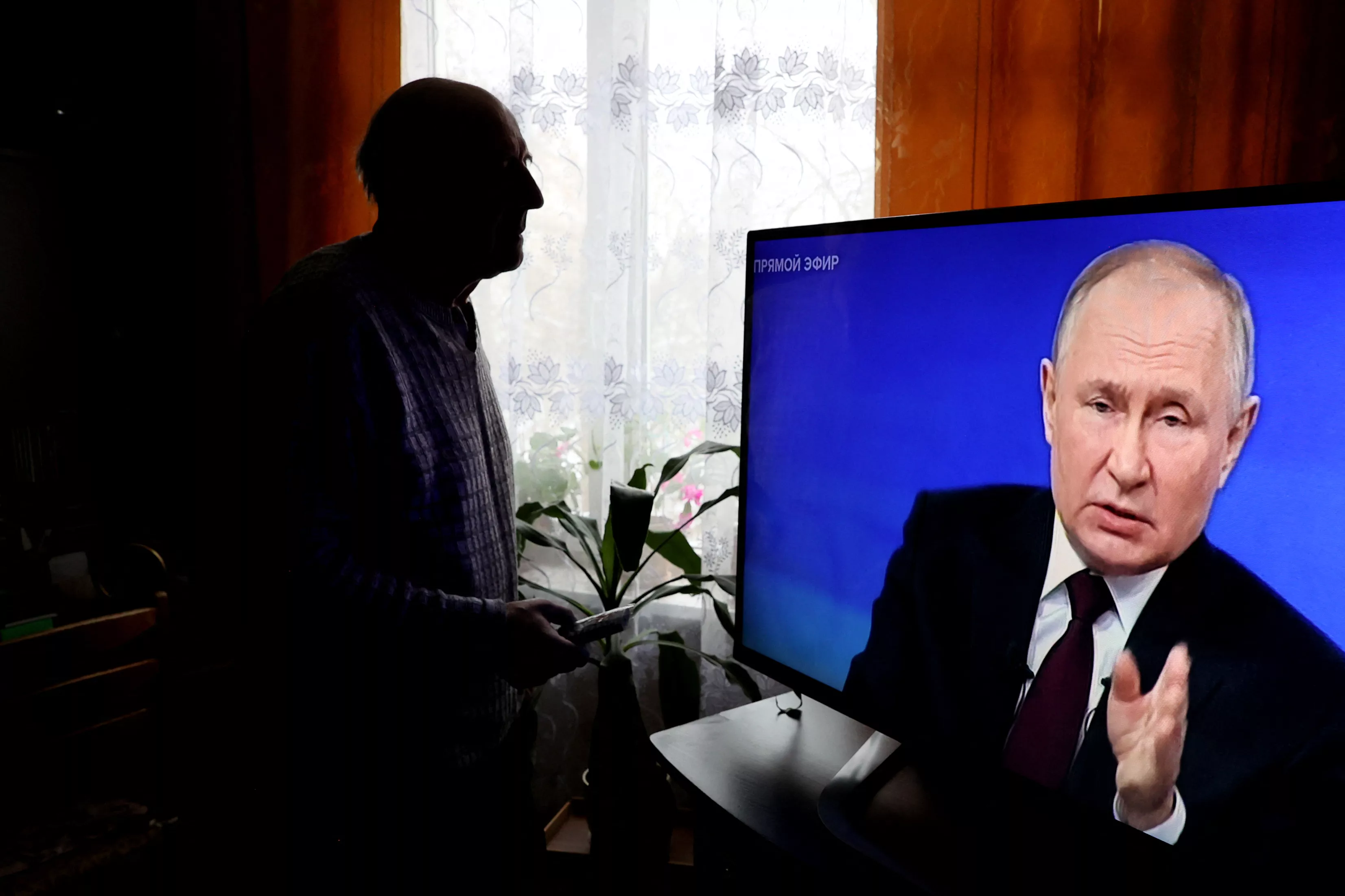 Iran, China, and Russia Are Winning the Global Propaganda War - Vimarsana News
