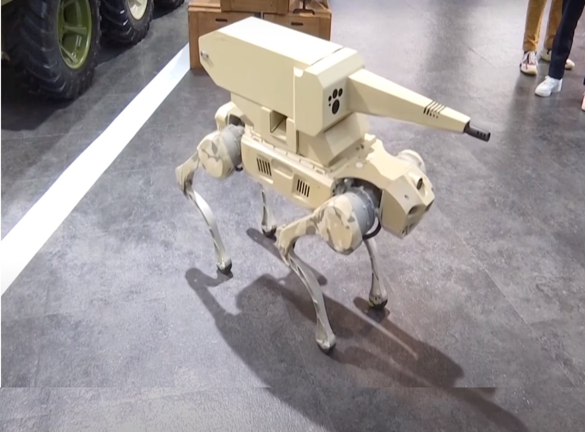 Airshow China Gives Demo Robot "Dog" Demo