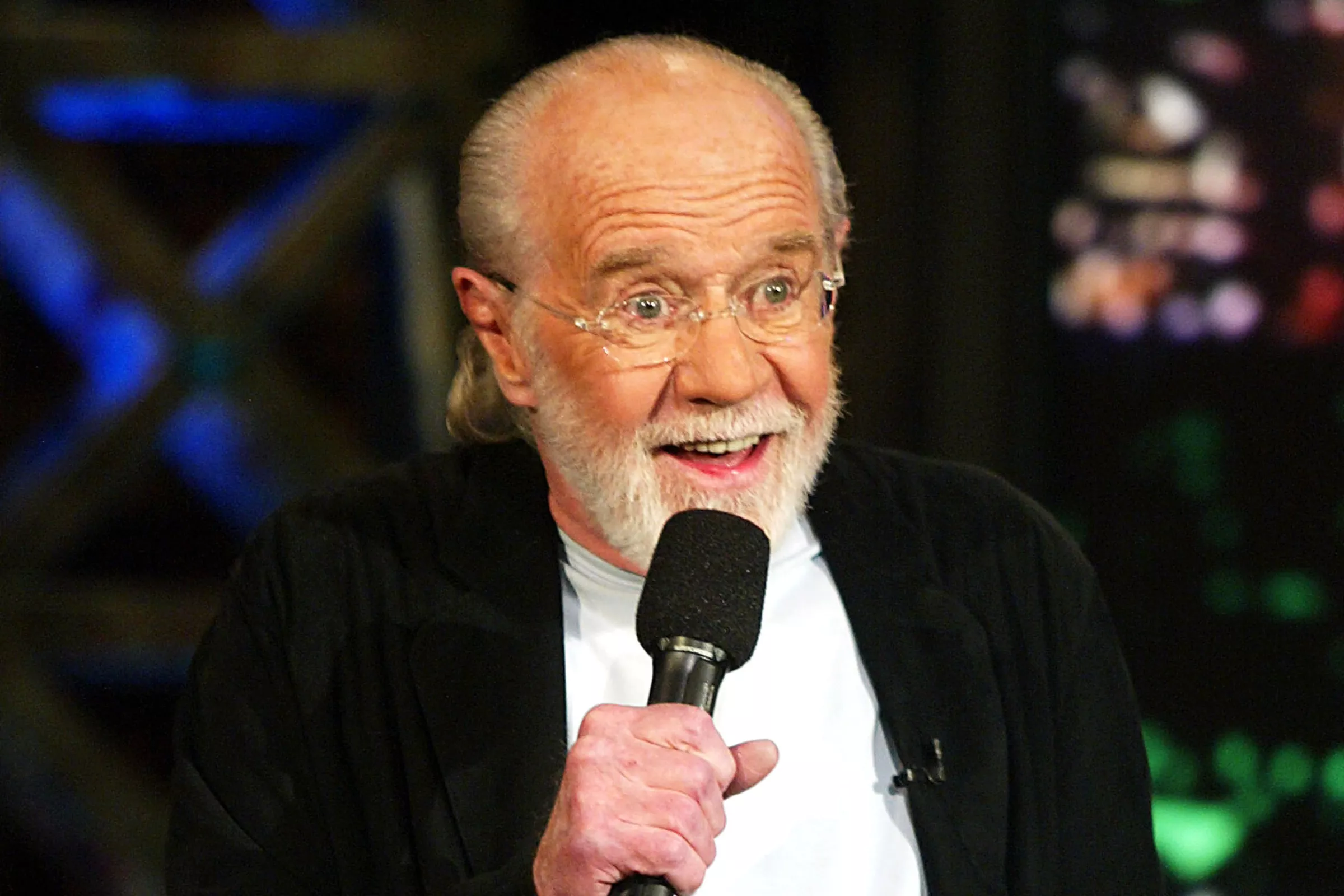 AI George Carlin Comedy Special Sparks Fury: 'Disgusting' - Vimarsana News