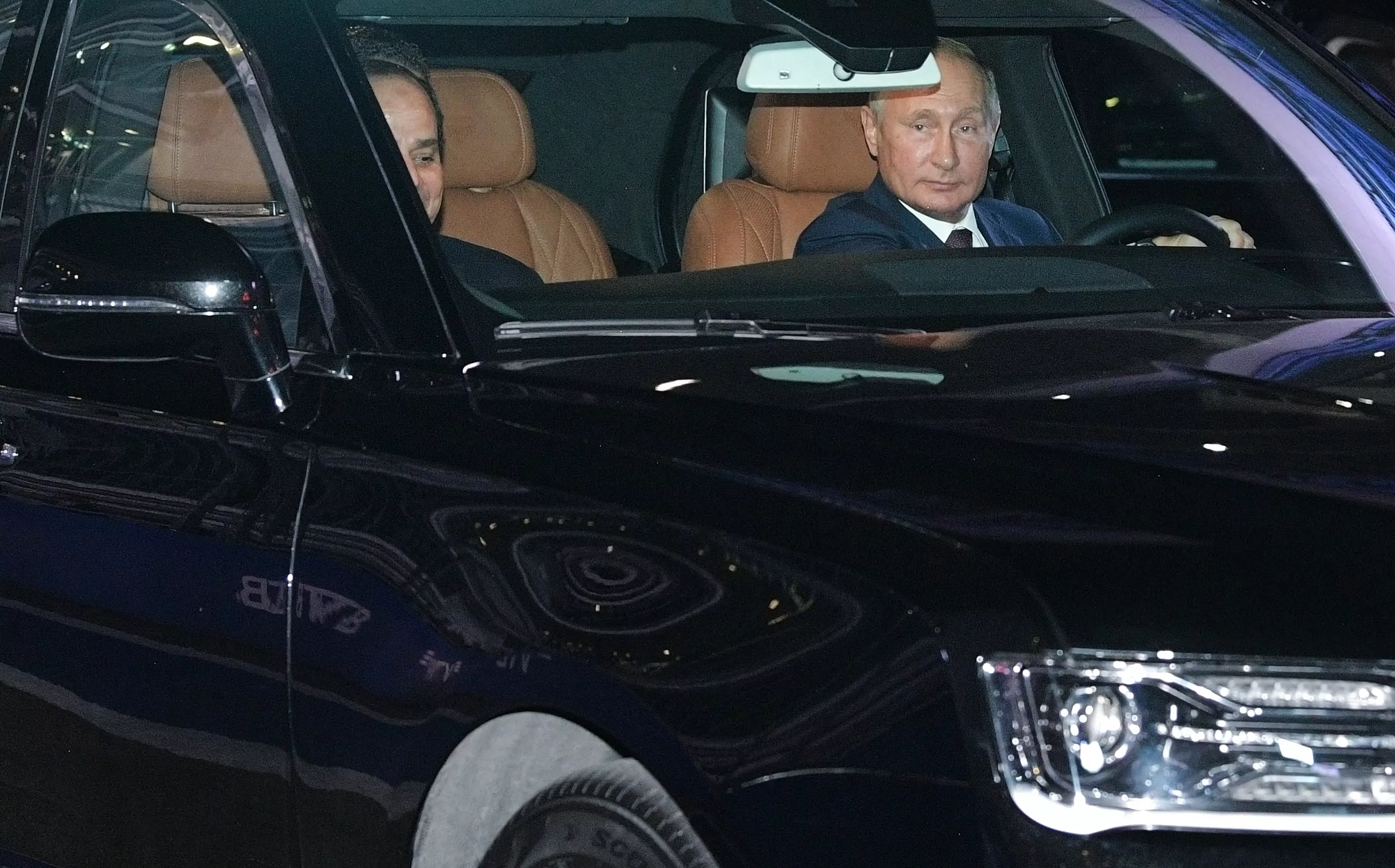 Russia Faces Car Crisis - Vimarsana News