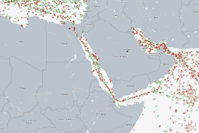 Mapa que muestra el tráfico alrededor del Canal de Suez 