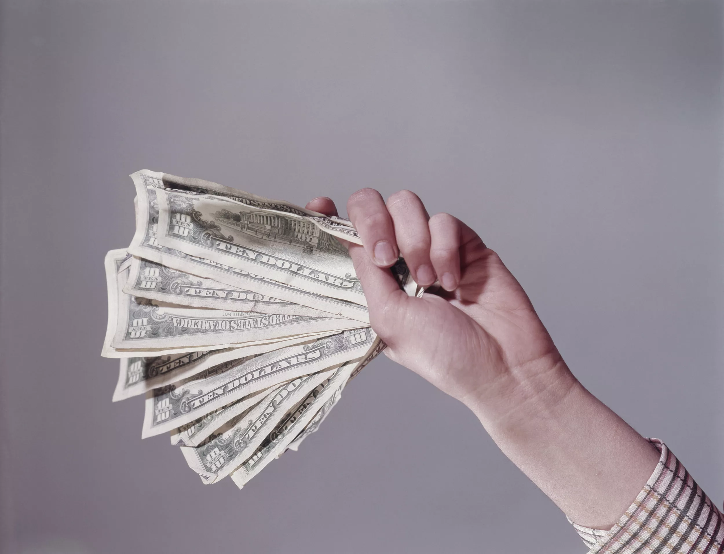 Adult Children Angry When Stepmom Refuses to Pay Allowance - Vimarsana News