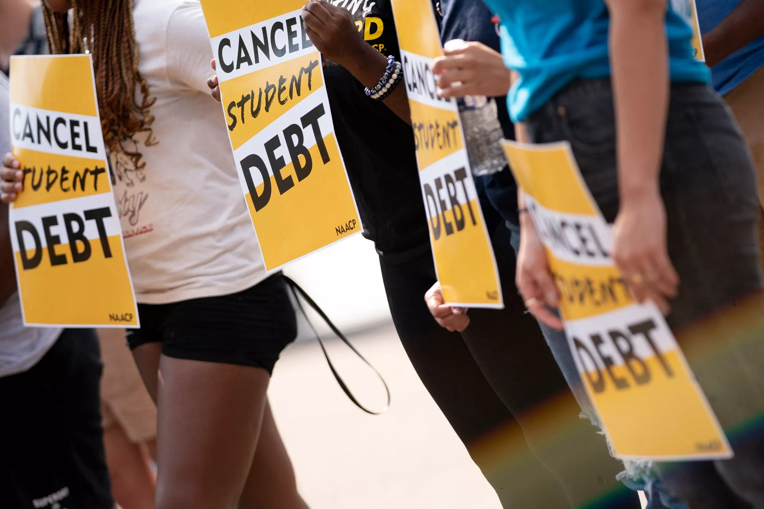Biden Speeds Up Timeline for Student Loan Cancellation - Vimarsana News