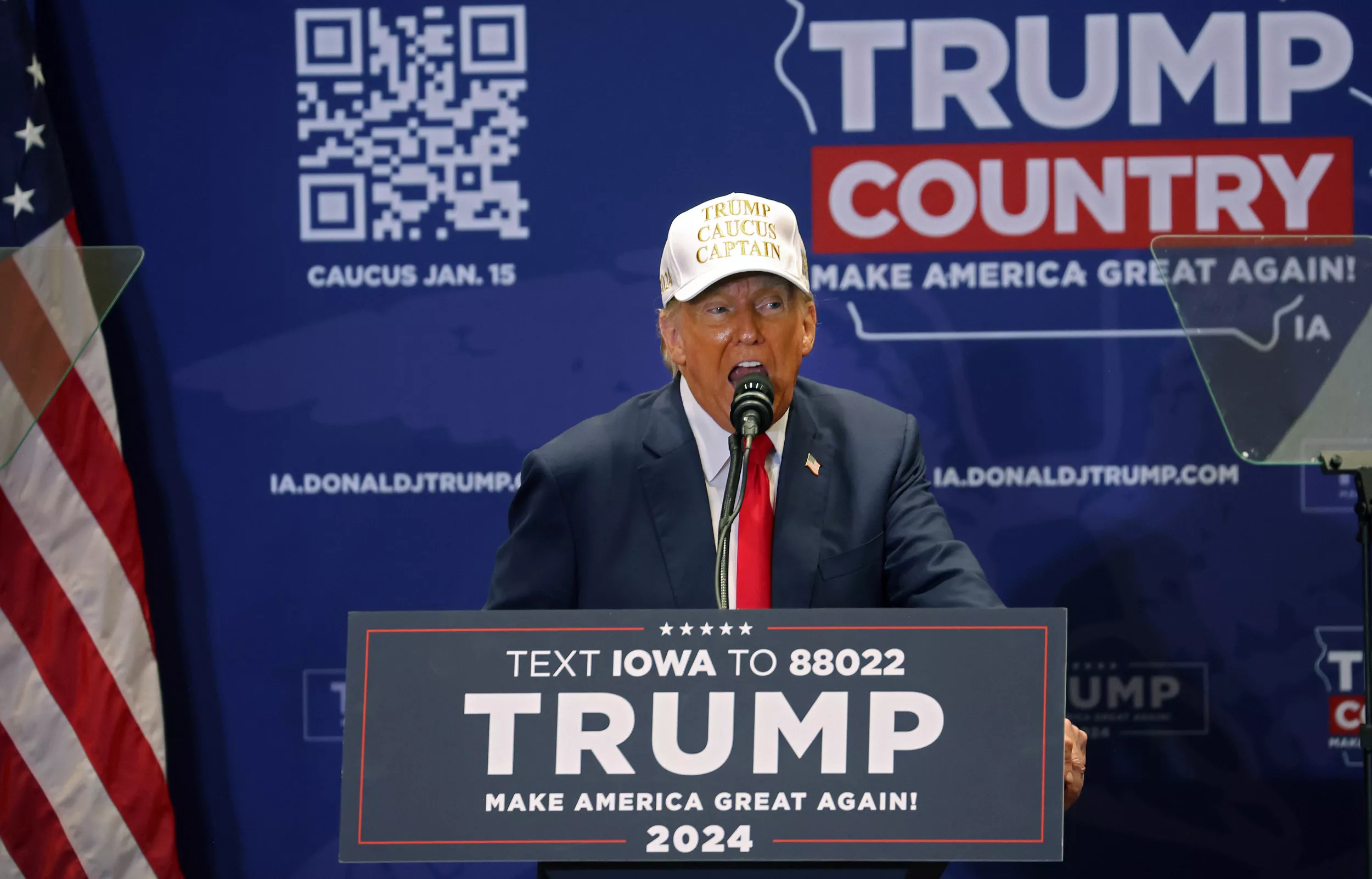 Trump's Rare Praise for DeSantis Hours Before Iowa Caucus Starts - Vimarsana News
