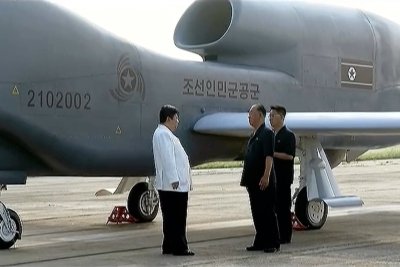 Kim Jong Un Inspects Attack Drone Kim Jong Un Inspects Attack Drone