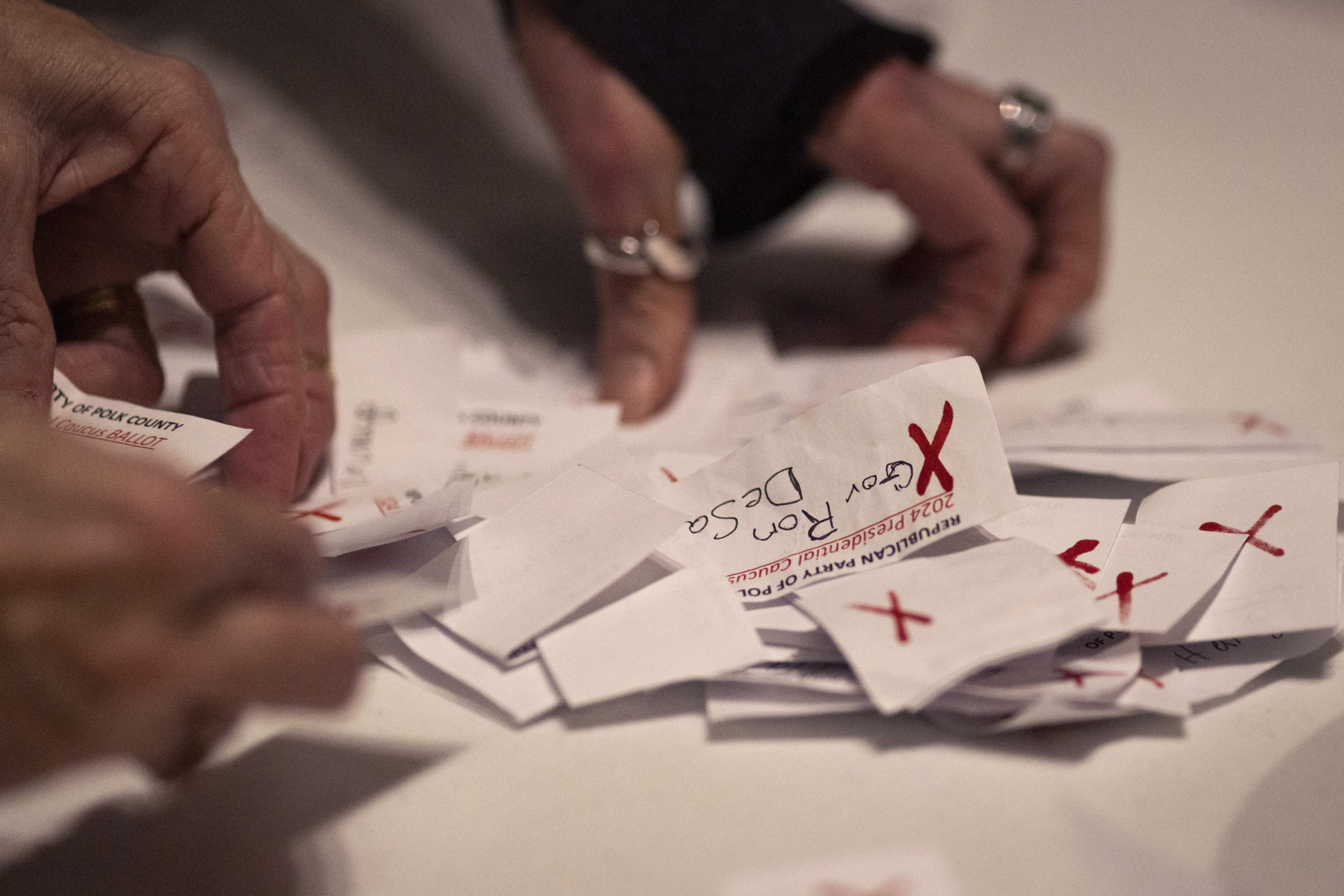 Video of Iowa Caucus Voting Raises Eyebrows Newsweek