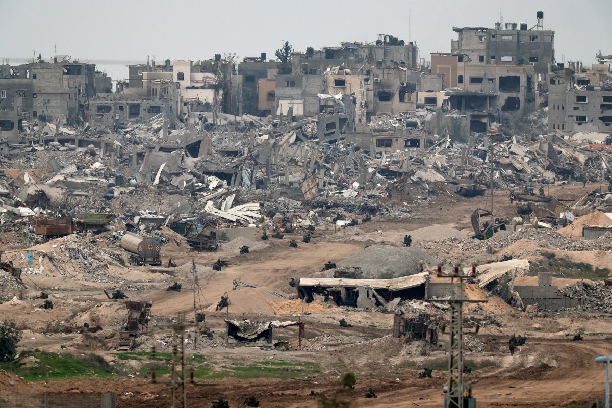 IDF soldiers enter devastated Gaza Strip December