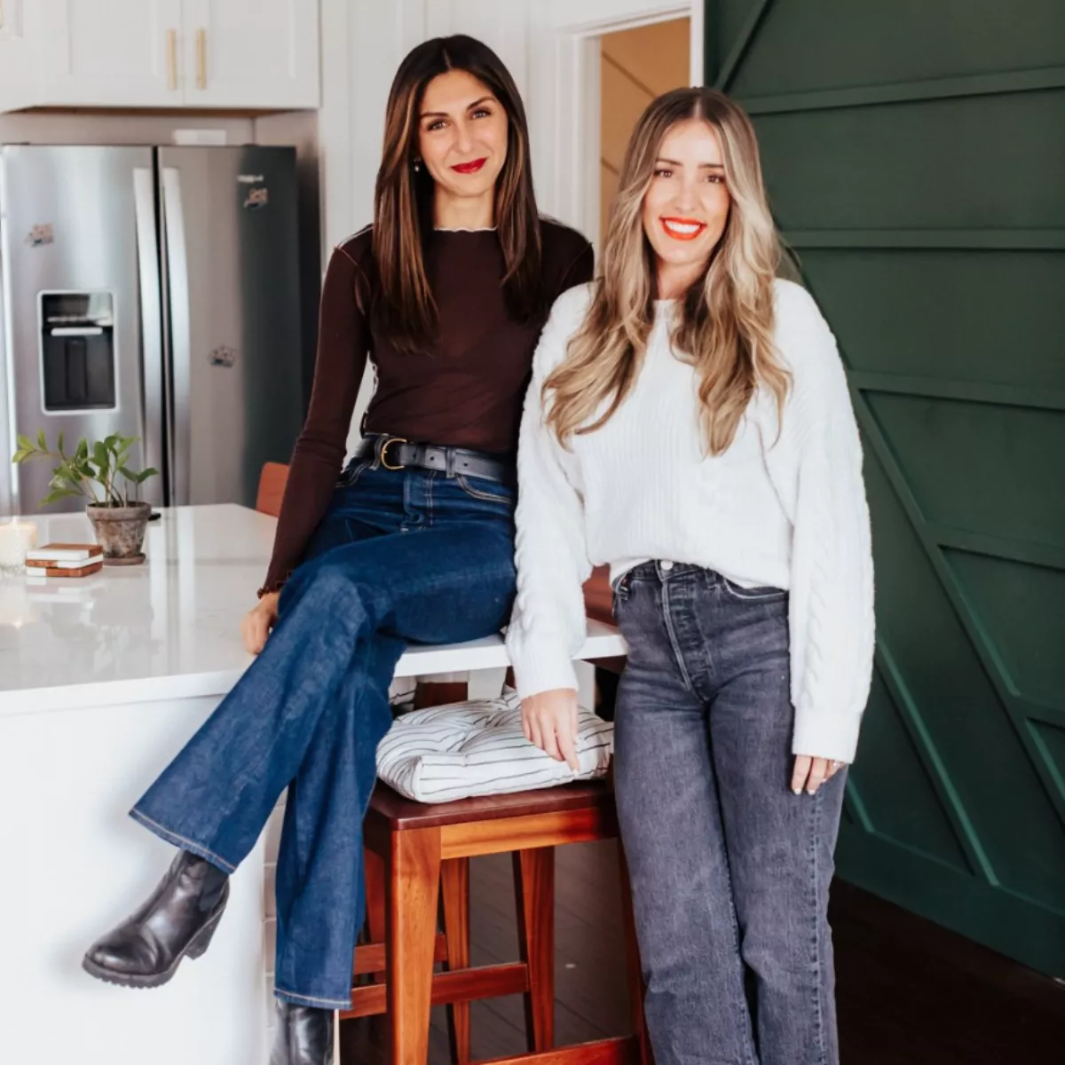 Americans Are Buying Homes With Friends - Vimarsana News