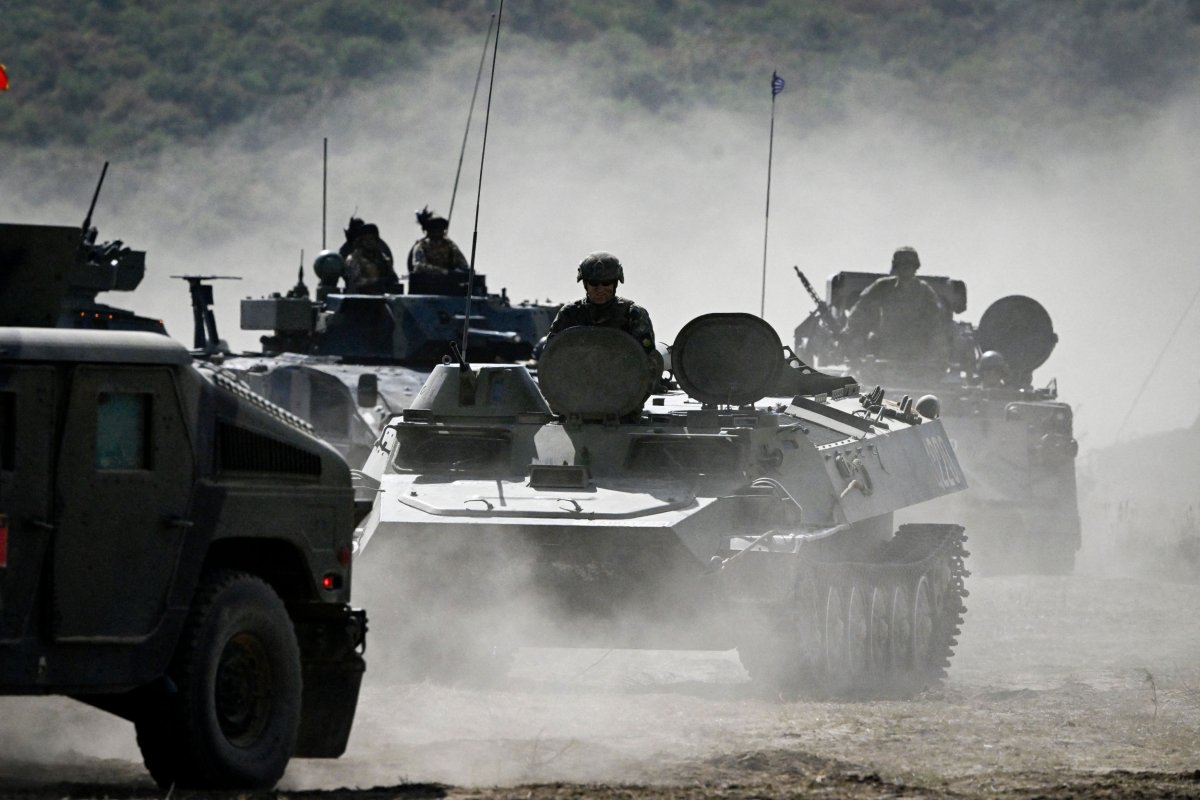Các binh sĩ tham gia cuộc tập trận của NATO ở Bulgaria
