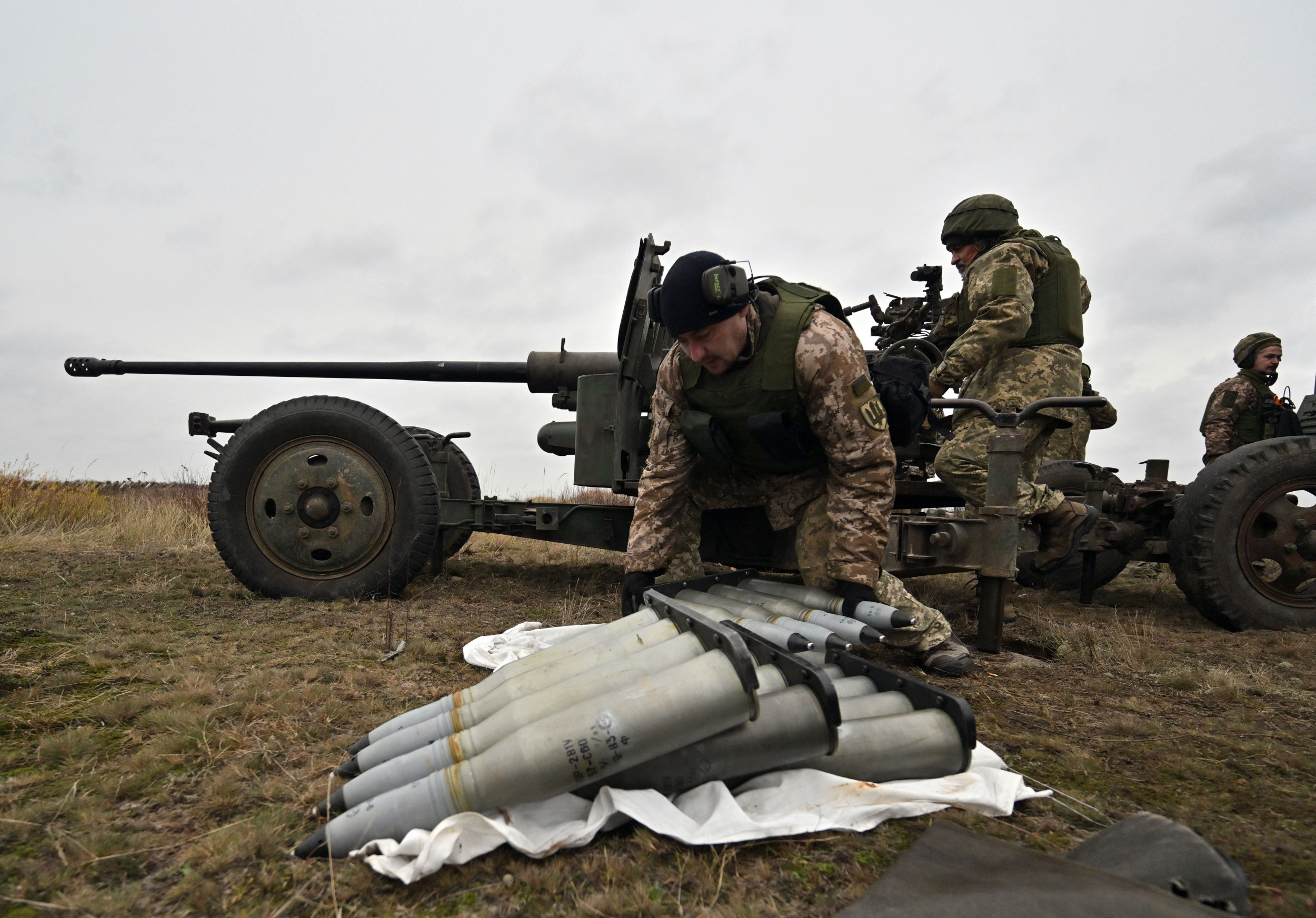 Ukraine Denied Weapons From NATO Ally As Ammo Runs Out - Newsweek