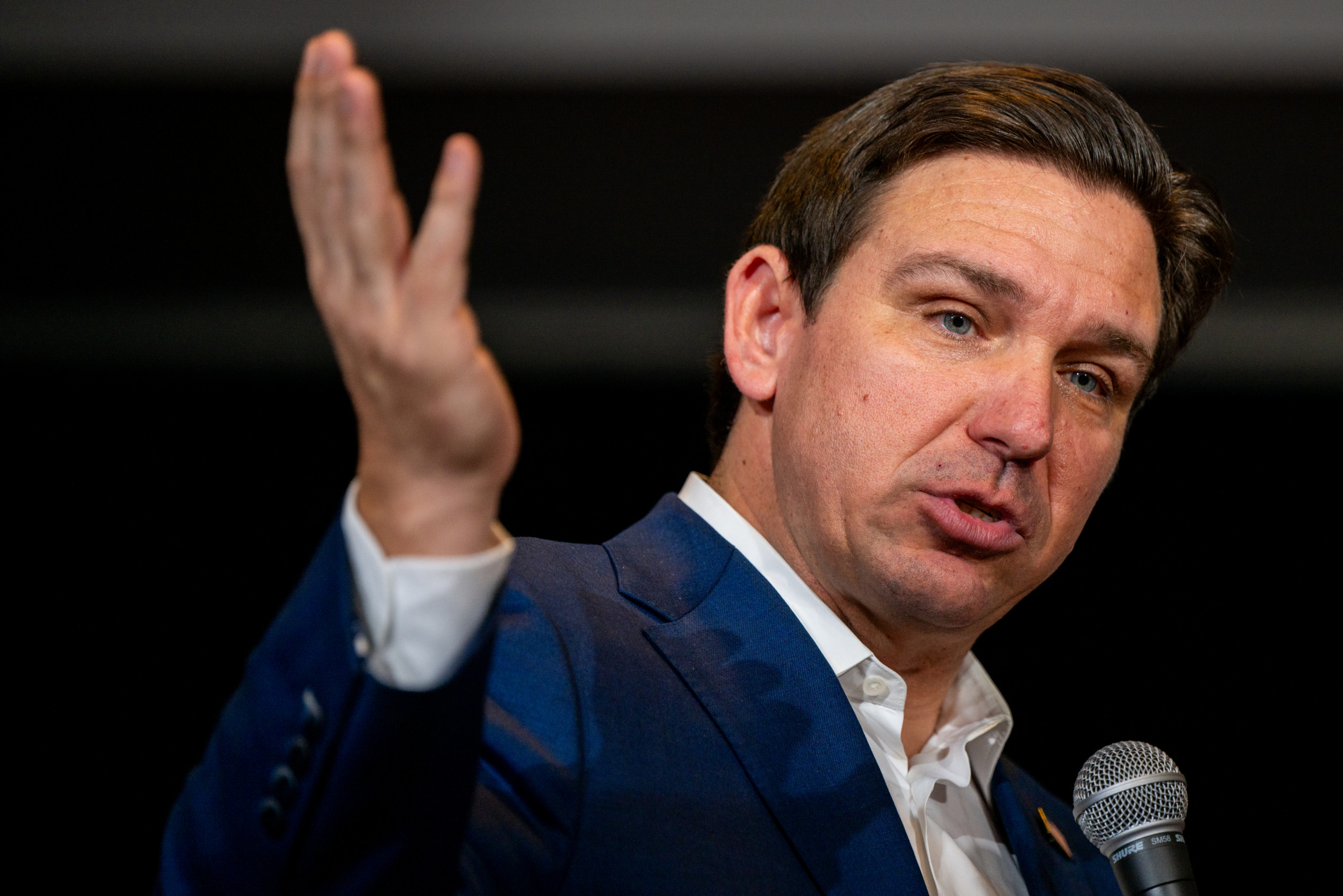 Ron DeSantis Stepping Down Sparks Avalanche of Jokes, Memes Newsweek