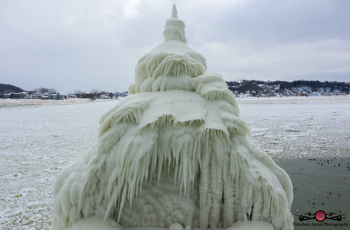 Frozen structures in Lake Michigan 