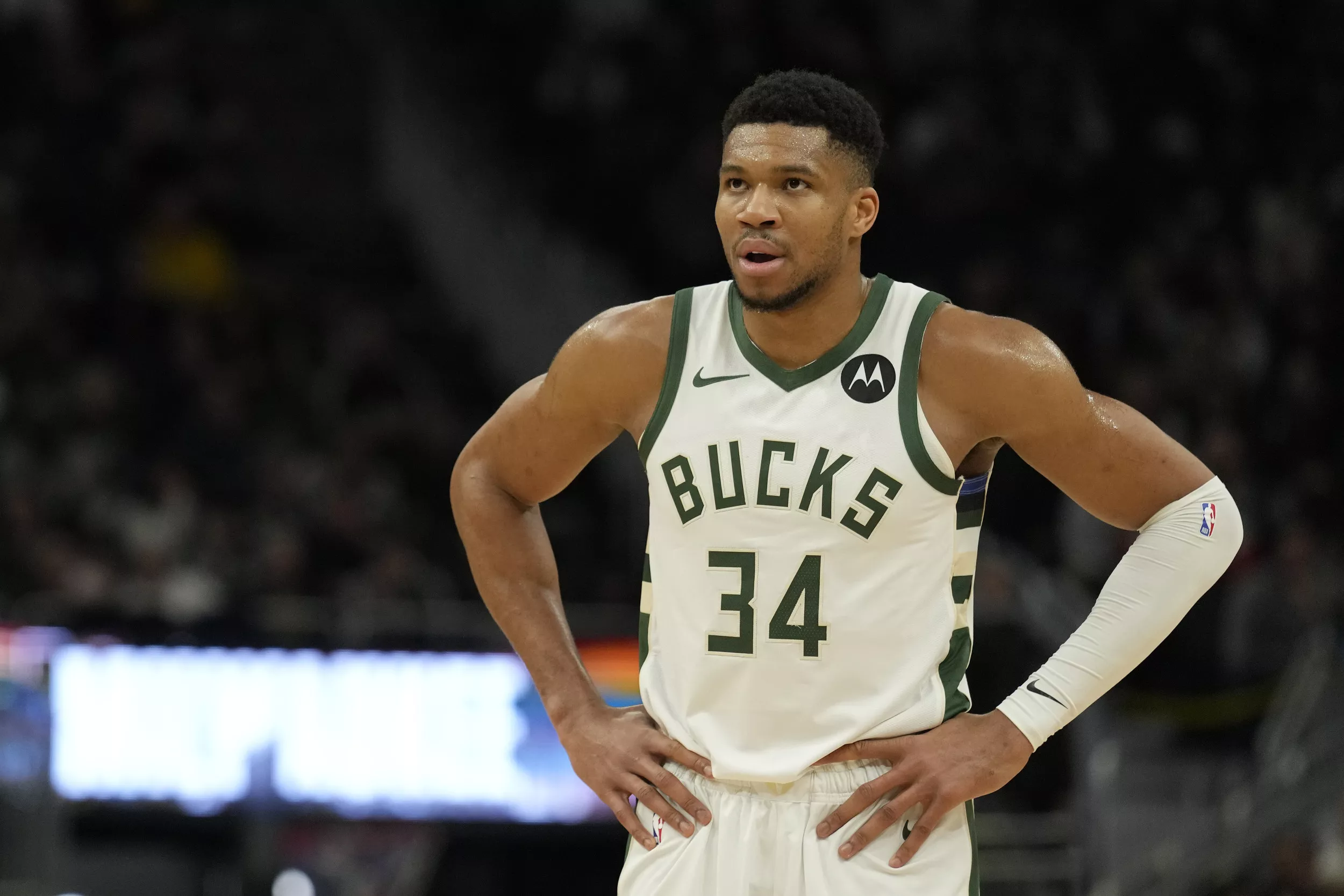 Giannis Antetokounmpo Sounds Like LeBron or Aaron Rodgers With Better PR - Vimarsana News