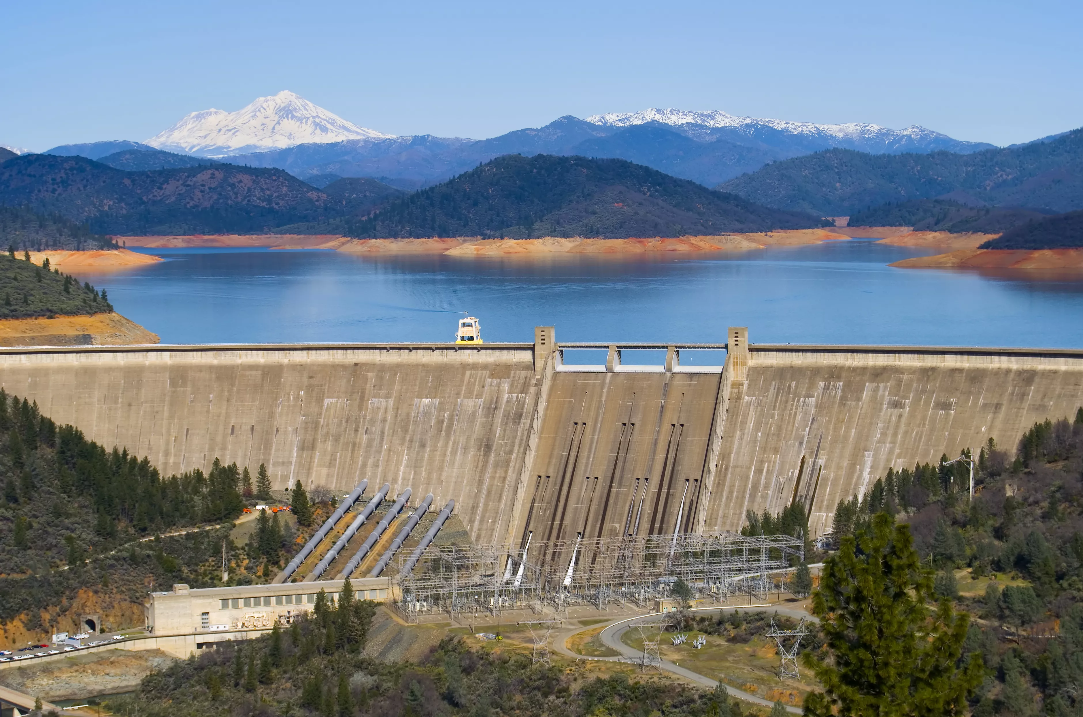 Largest California Reservoir Raises Dam Gates As Water Continues To Swell - Vimarsana News