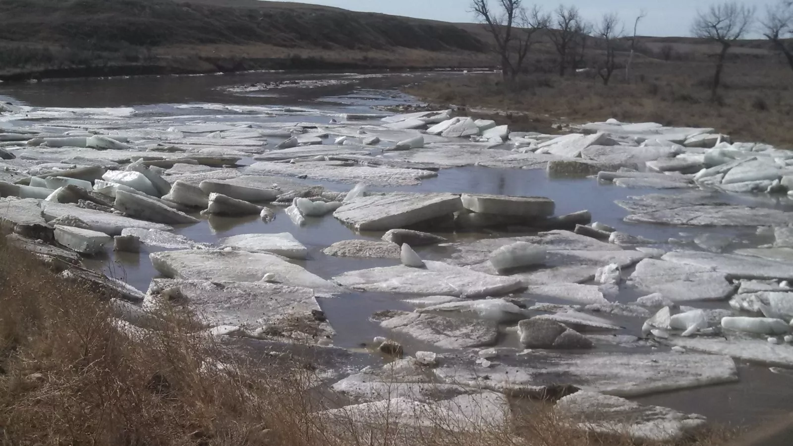 Breaking: Experts Warn of Imminent Ice Jam Flood Risks as Nebraska Warms Up