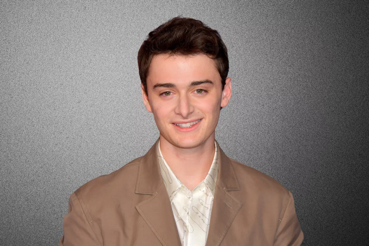 Noah Schnapp Dead Announcement Takes Internet By Storm - Vimarsana News