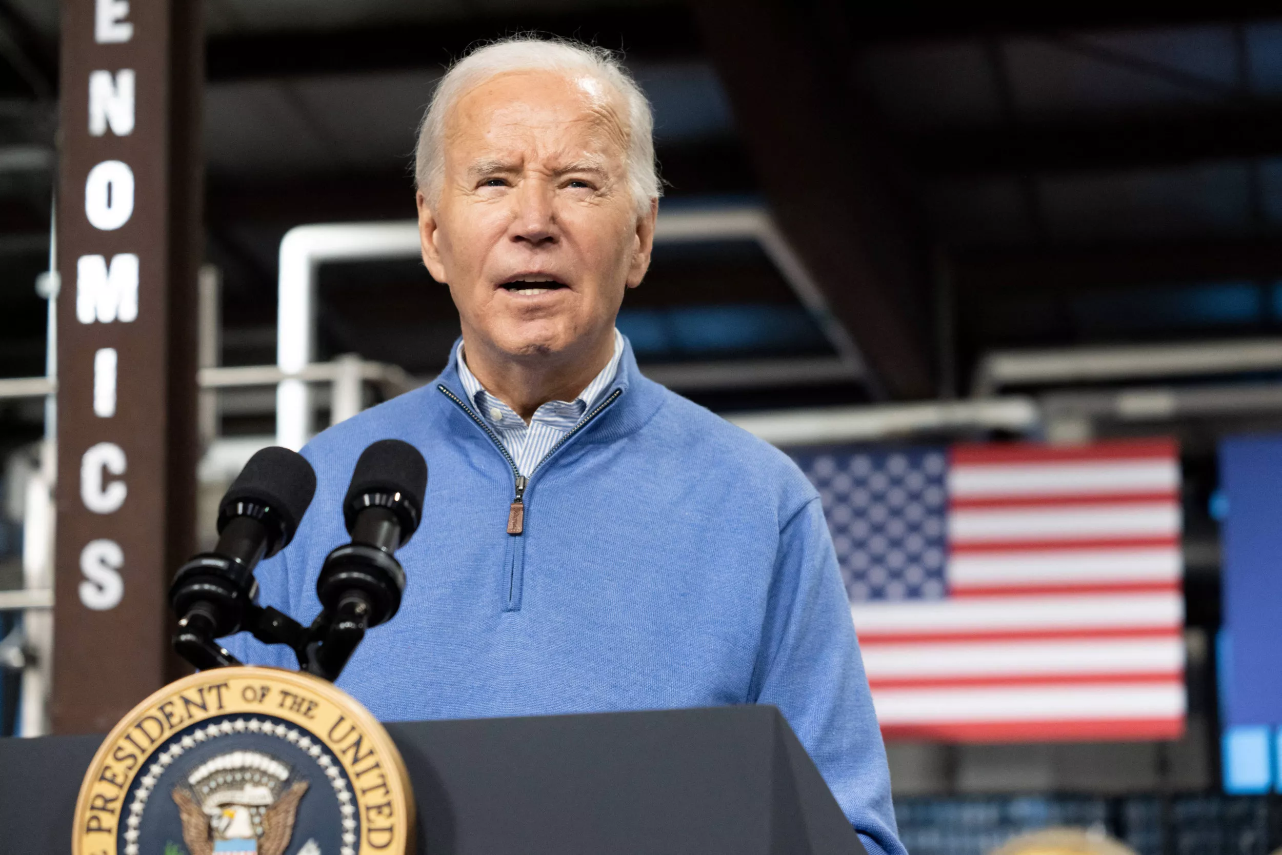 What Happens if Joe Biden Tries to Take Over Texas National Guard? - Vimarsana News