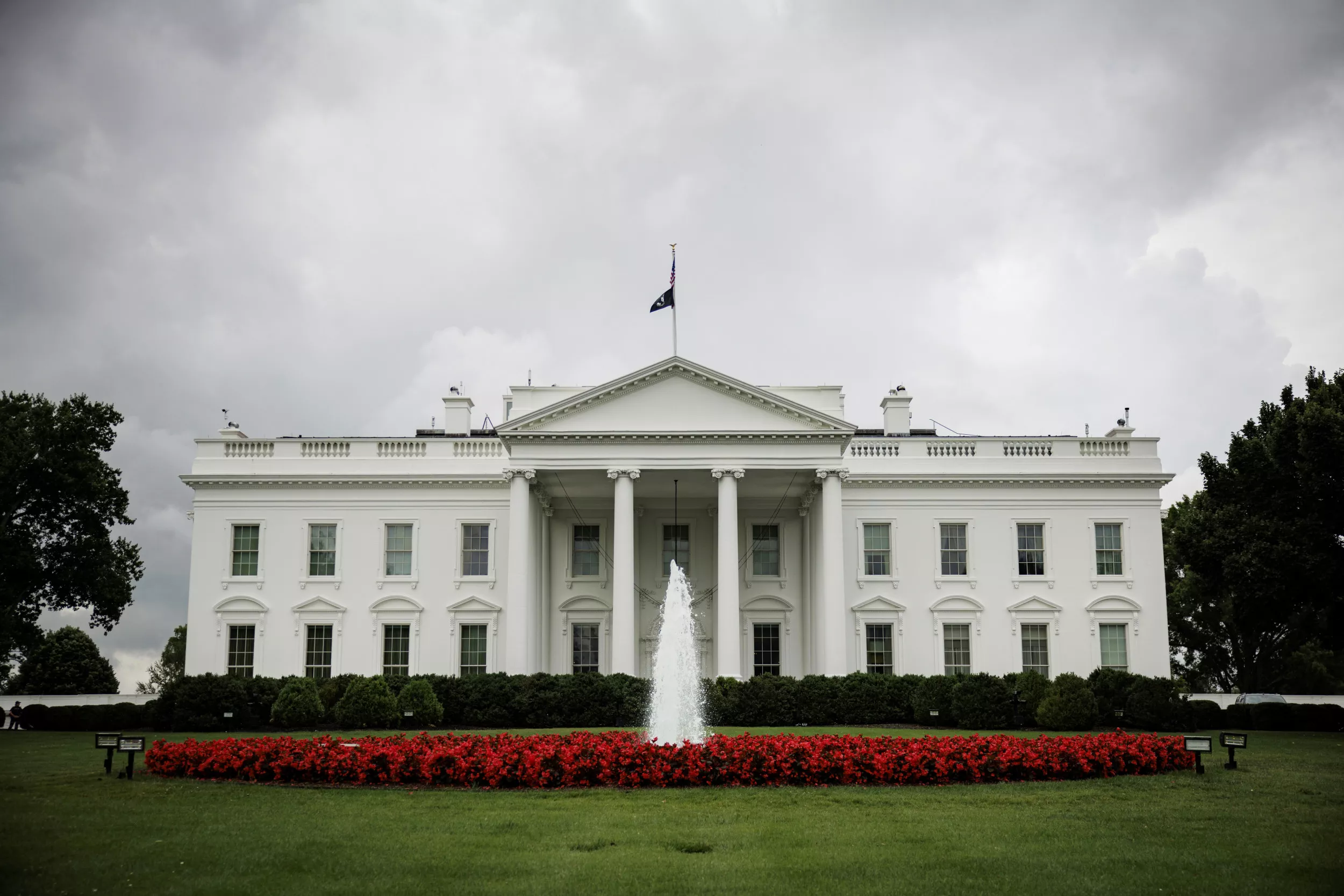 White House Medical Unit's Mass Order of Fentanyl Raises Questions - Vimarsana News