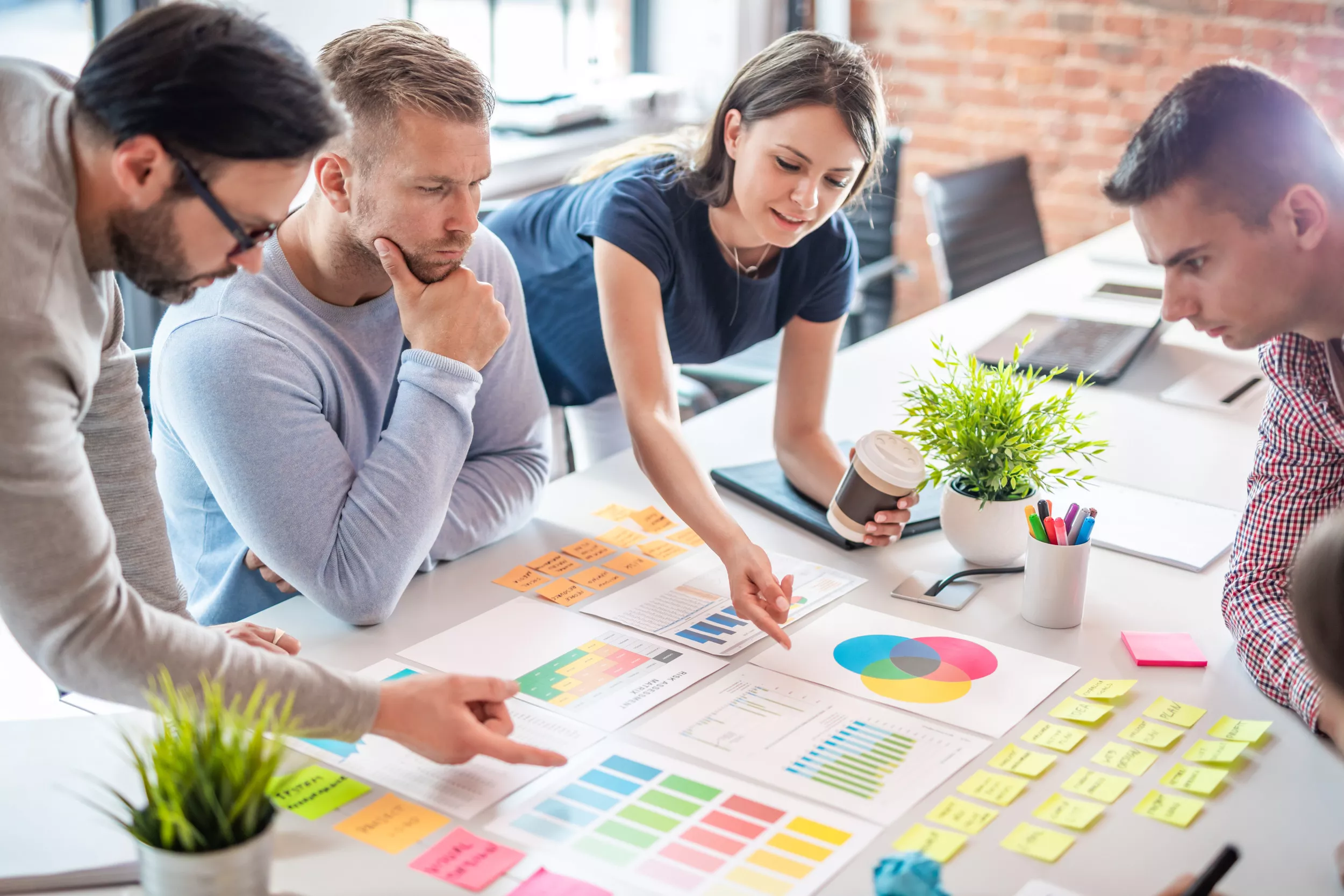 How to Seamlessly Connect Your Business's Online and Offline Marketing - Vimarsana News