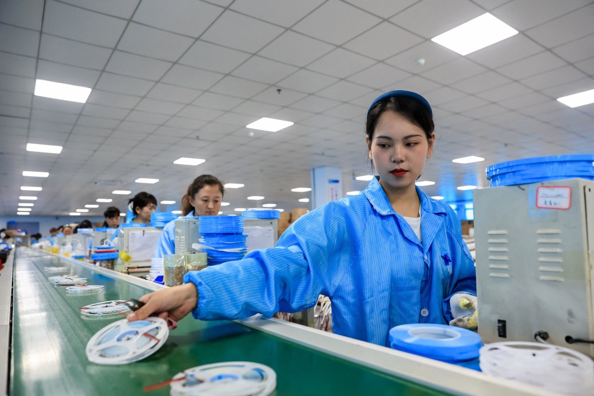 Workers Manufacture LED Lights in China's Jiujiang