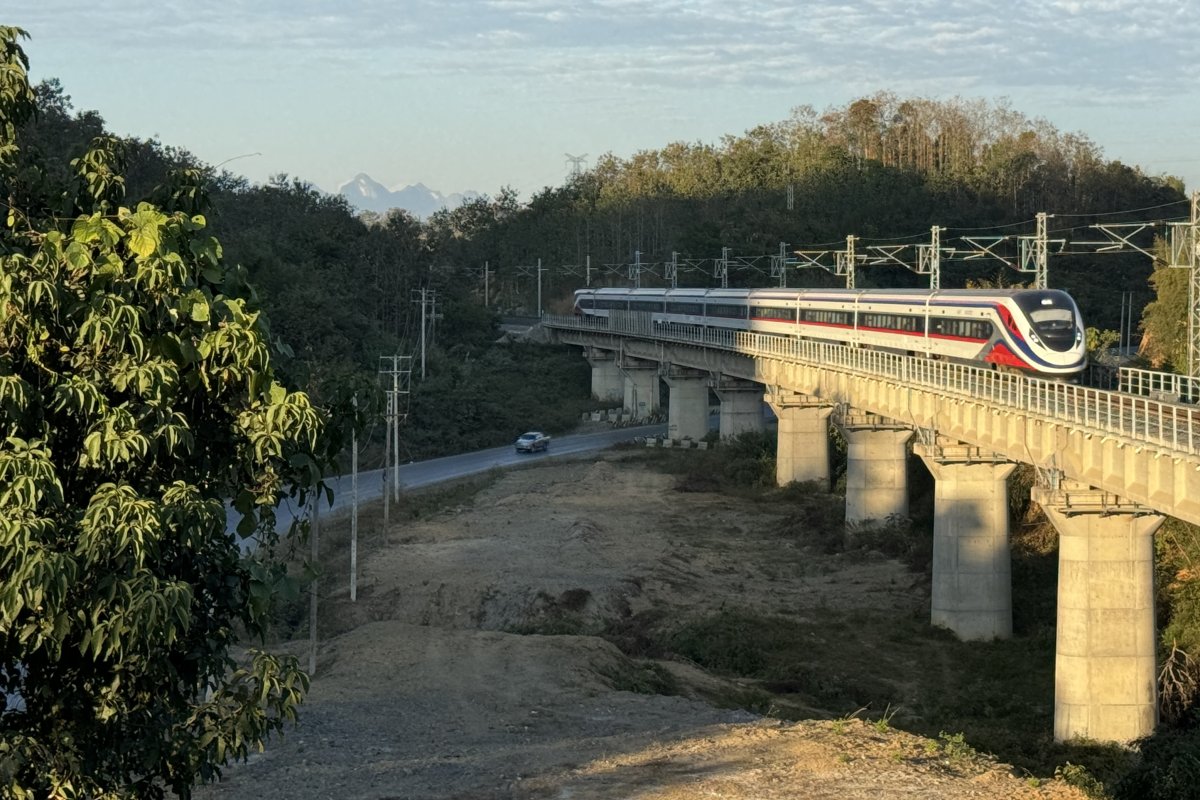 Chinese Train Arrives in Laos