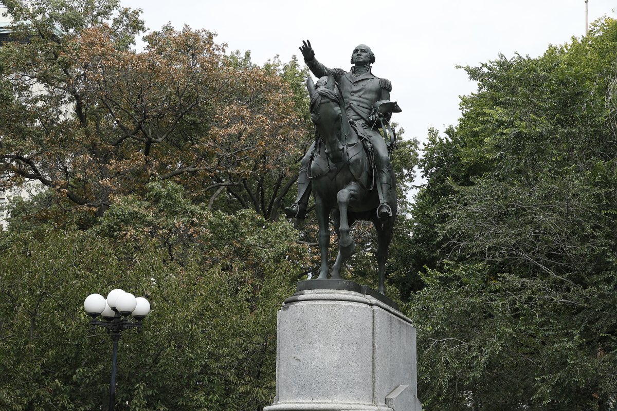 George Washington statue
