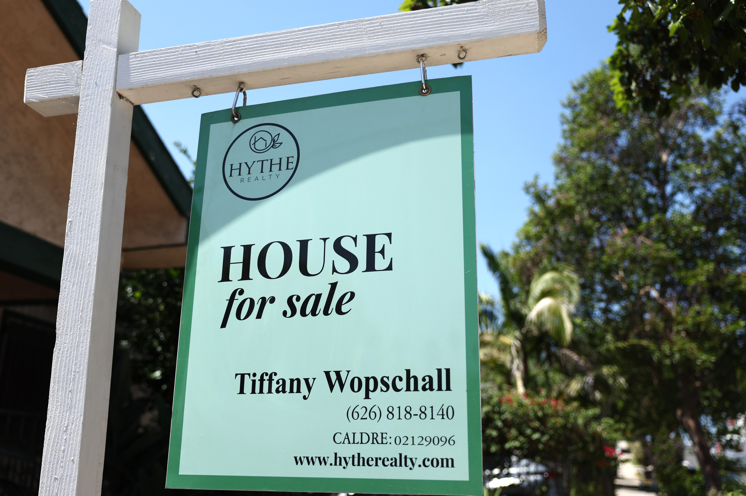 When Will Mortgage Rates Drop? Housing Market Gets New Update