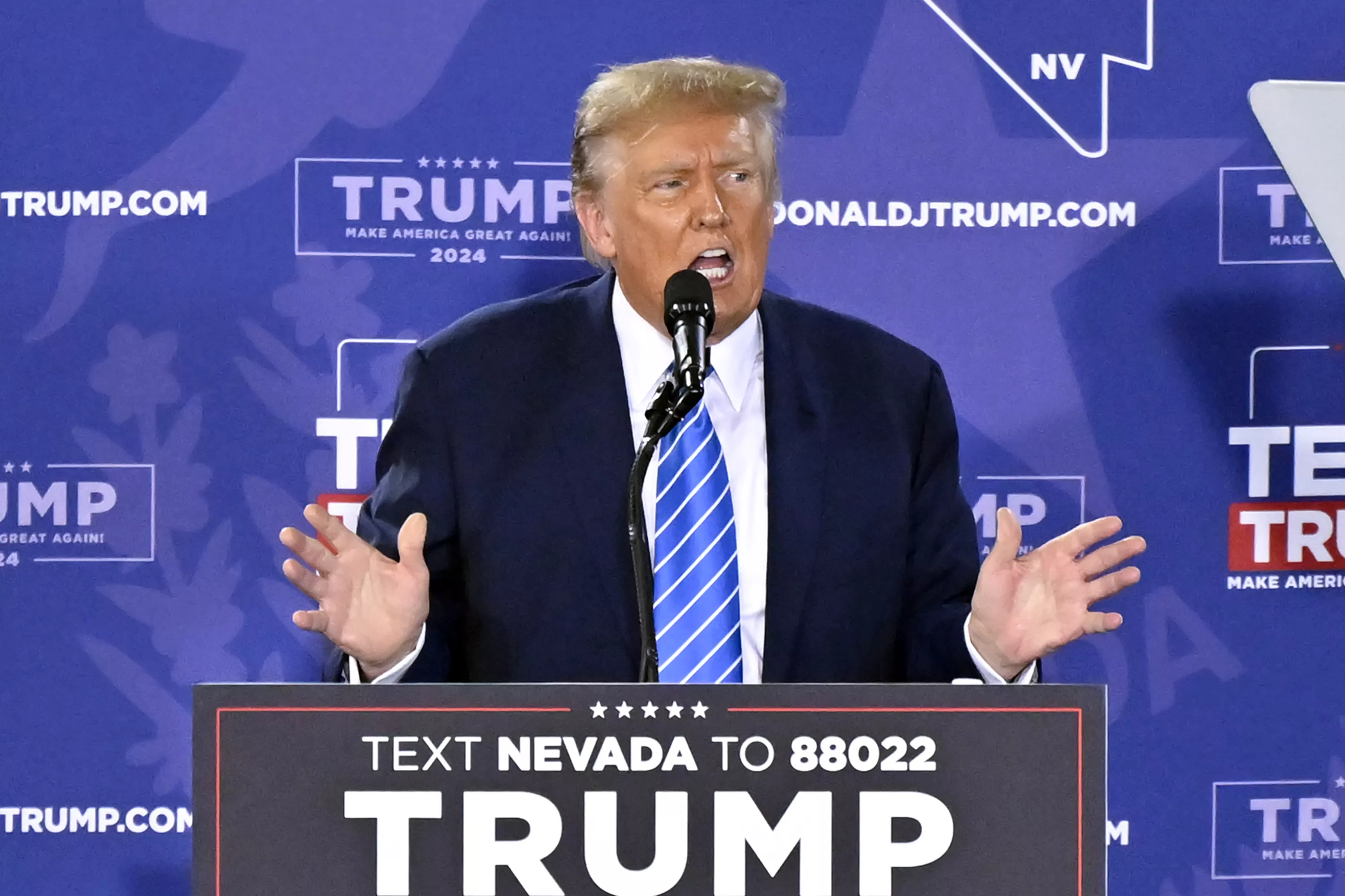 Donald Trump Tells Supreme Court 14th Amendment Does Not Apply to Him - Vimarsana News