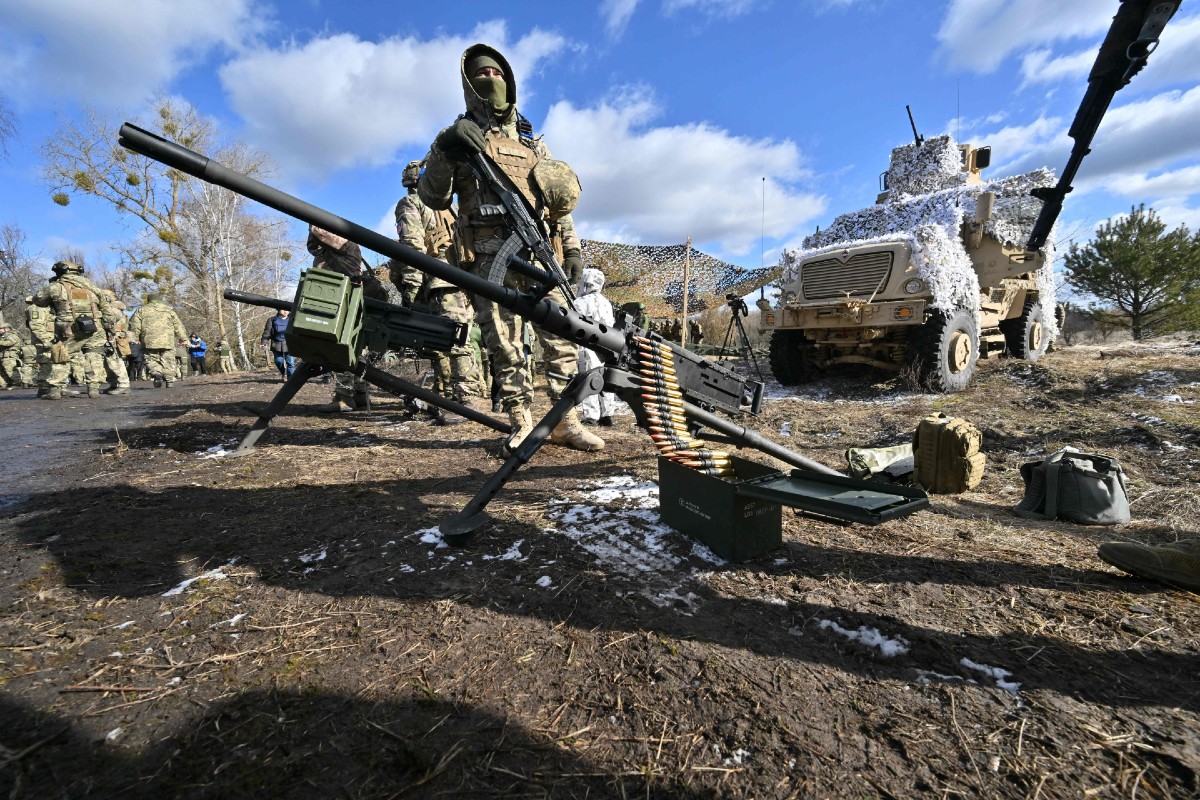 Les Russes S'énervent Contre Les Mitrailleuses Du XIXe Siècle Et Les ...