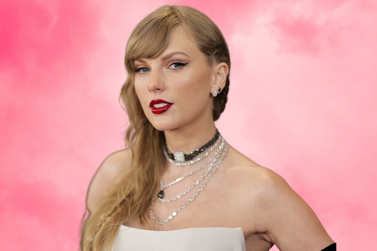 Taylor Swift Slammed for Threatening to Sue College Student
