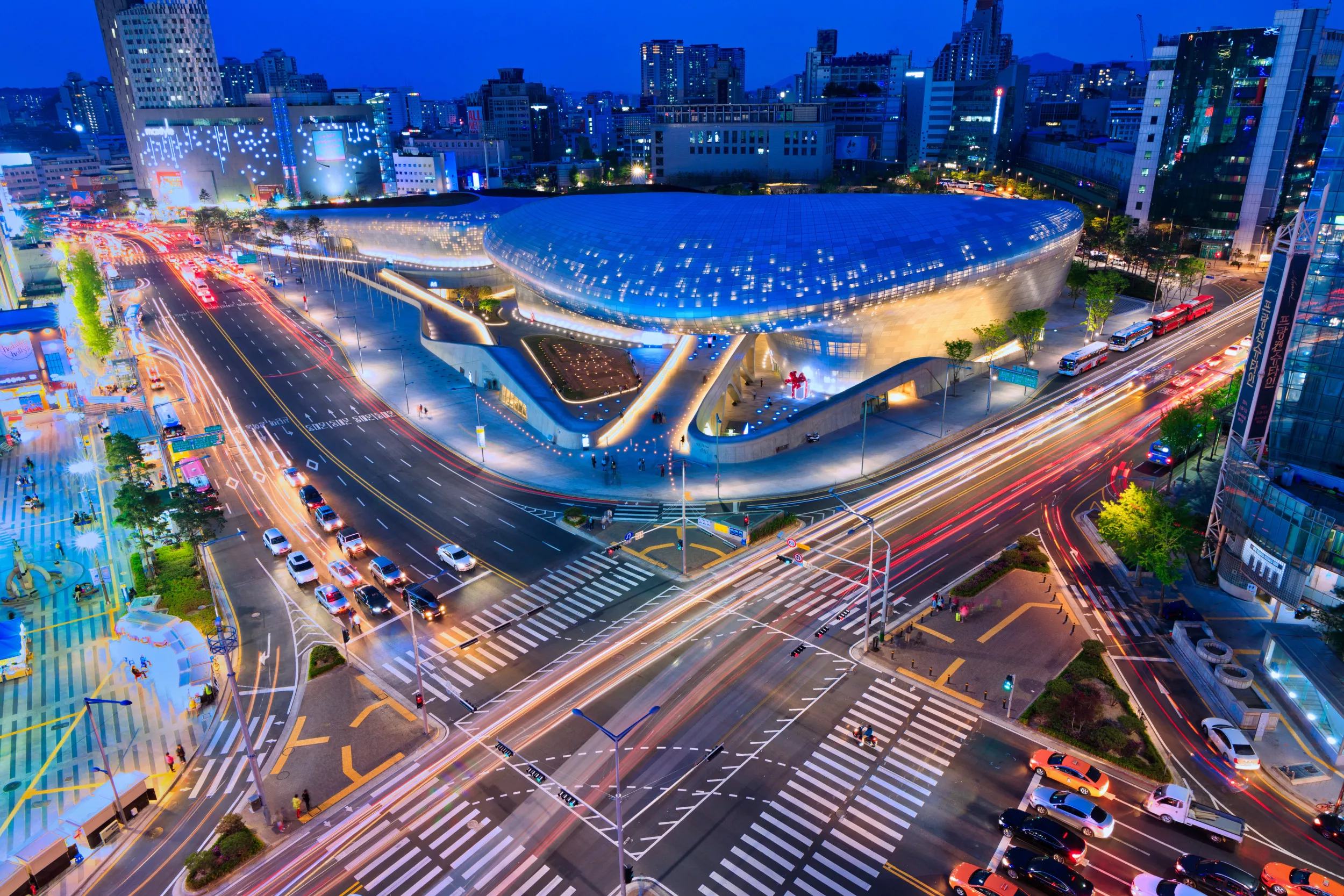 Woman Living in South Korea Shares Why She Thinks Residents Live 'in 2050' - Vimarsana News