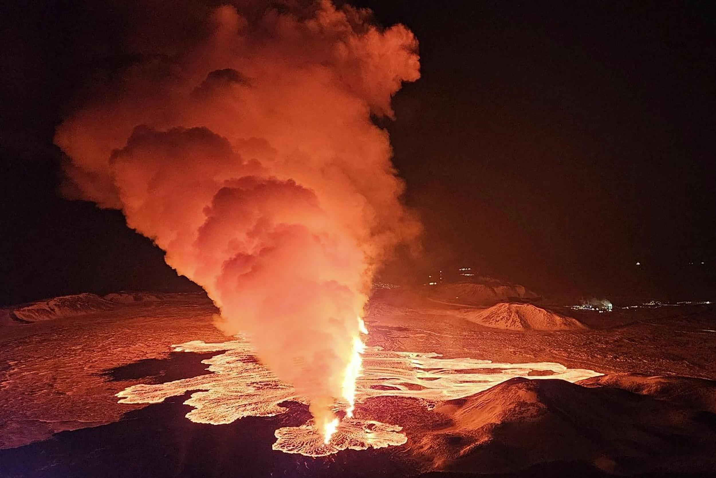 Iceland Volcano Update As Billions Of Gallons Of Magma Starts To Erupt 