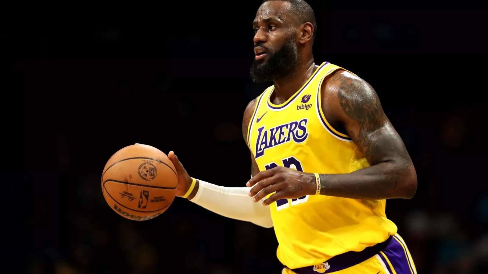 Lebron james pinky toe hotsell