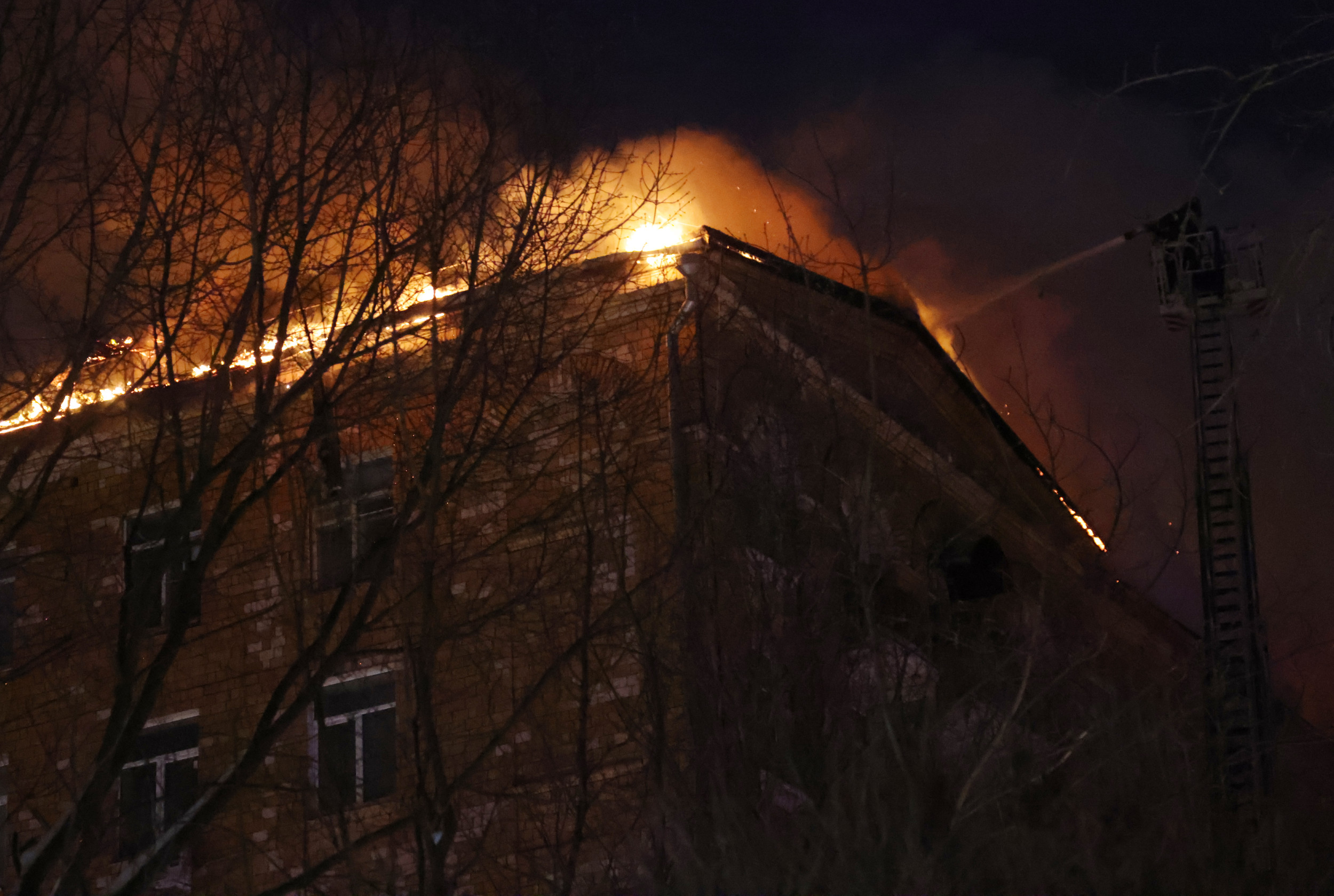 Fire Rips Through Moscow