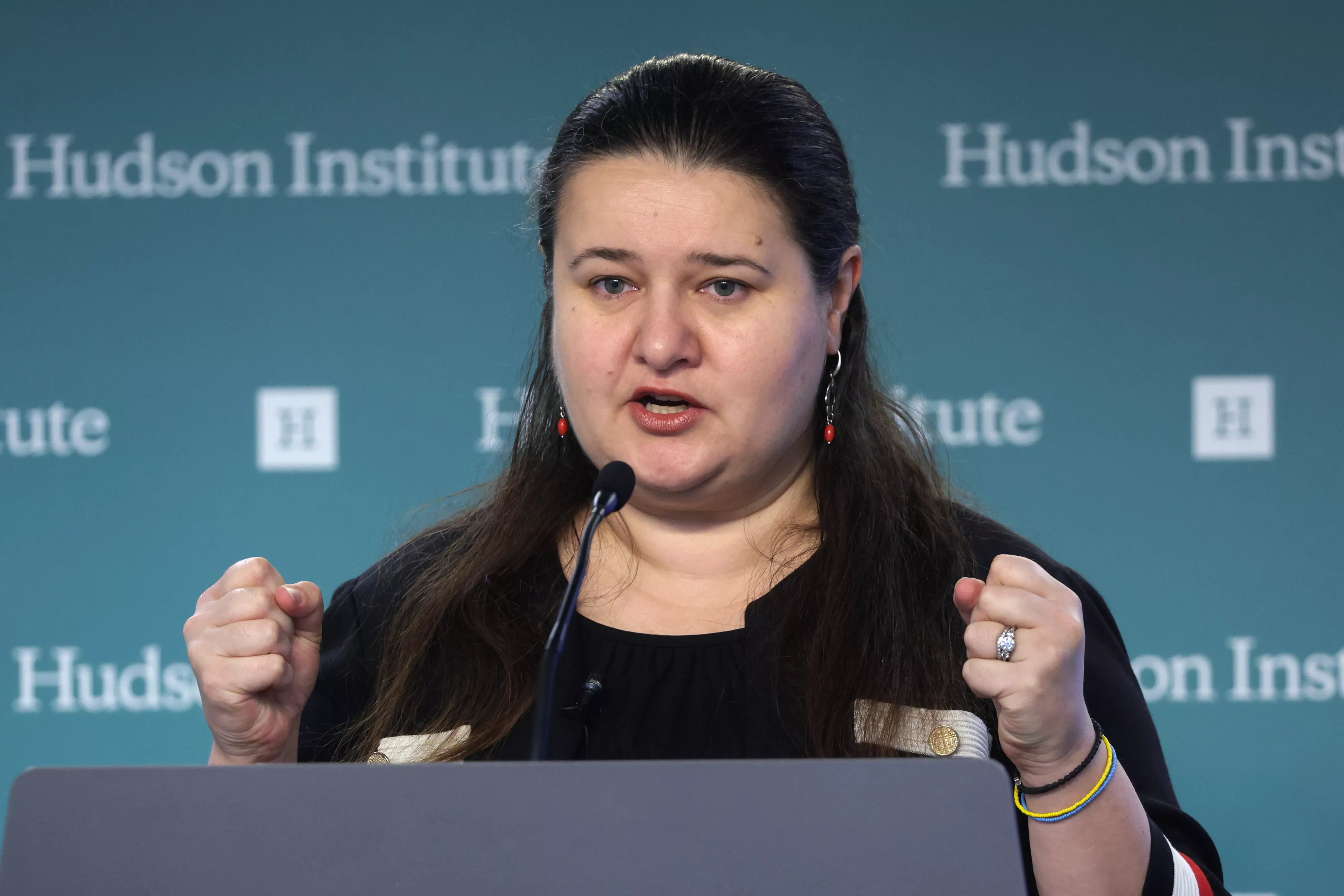 Ukraine ambassador warns of Kyiv's "critical" weapons shortage - Vimarsana News