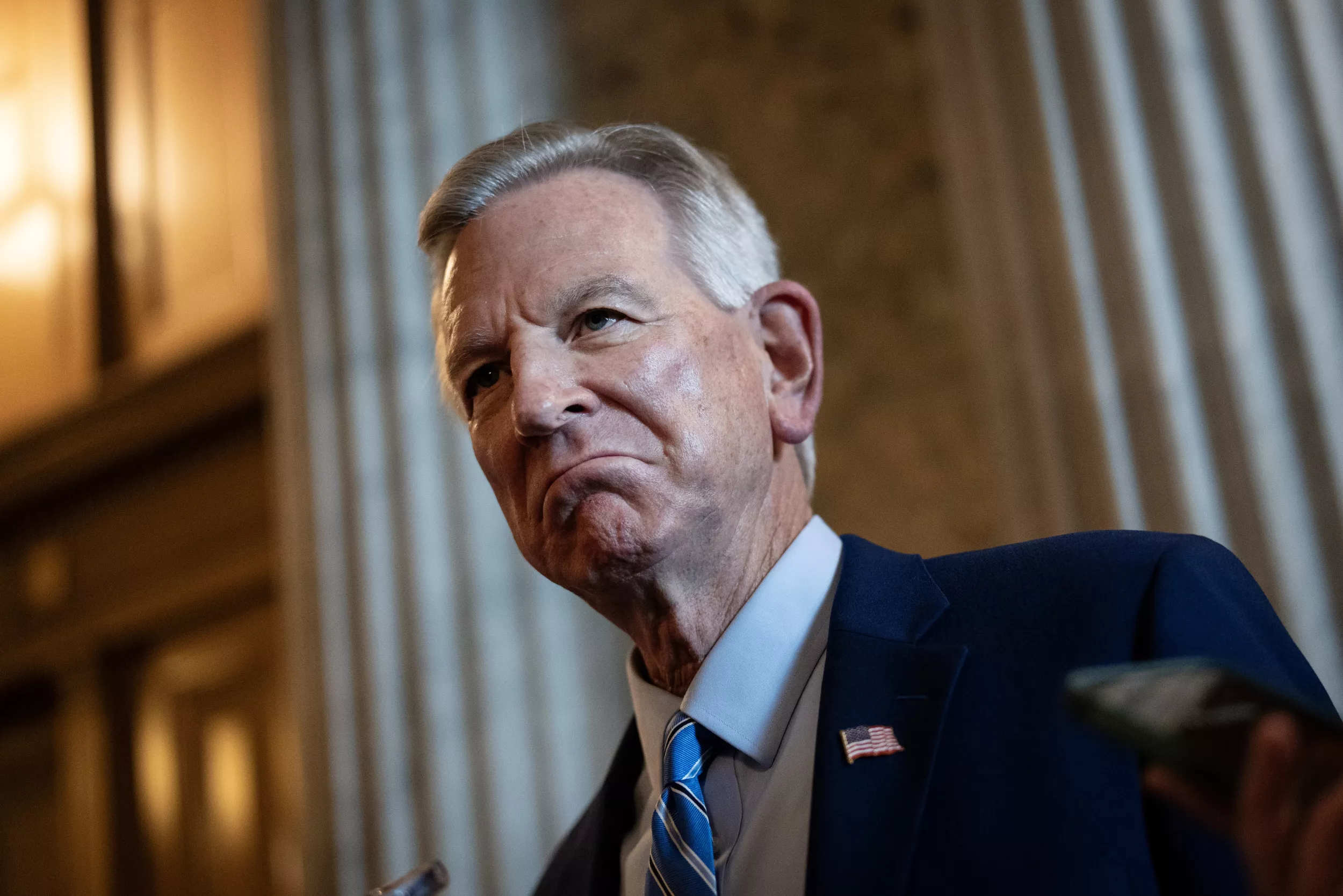 Senator Defending Putin Sparks Furious Backlash - Vimarsana News