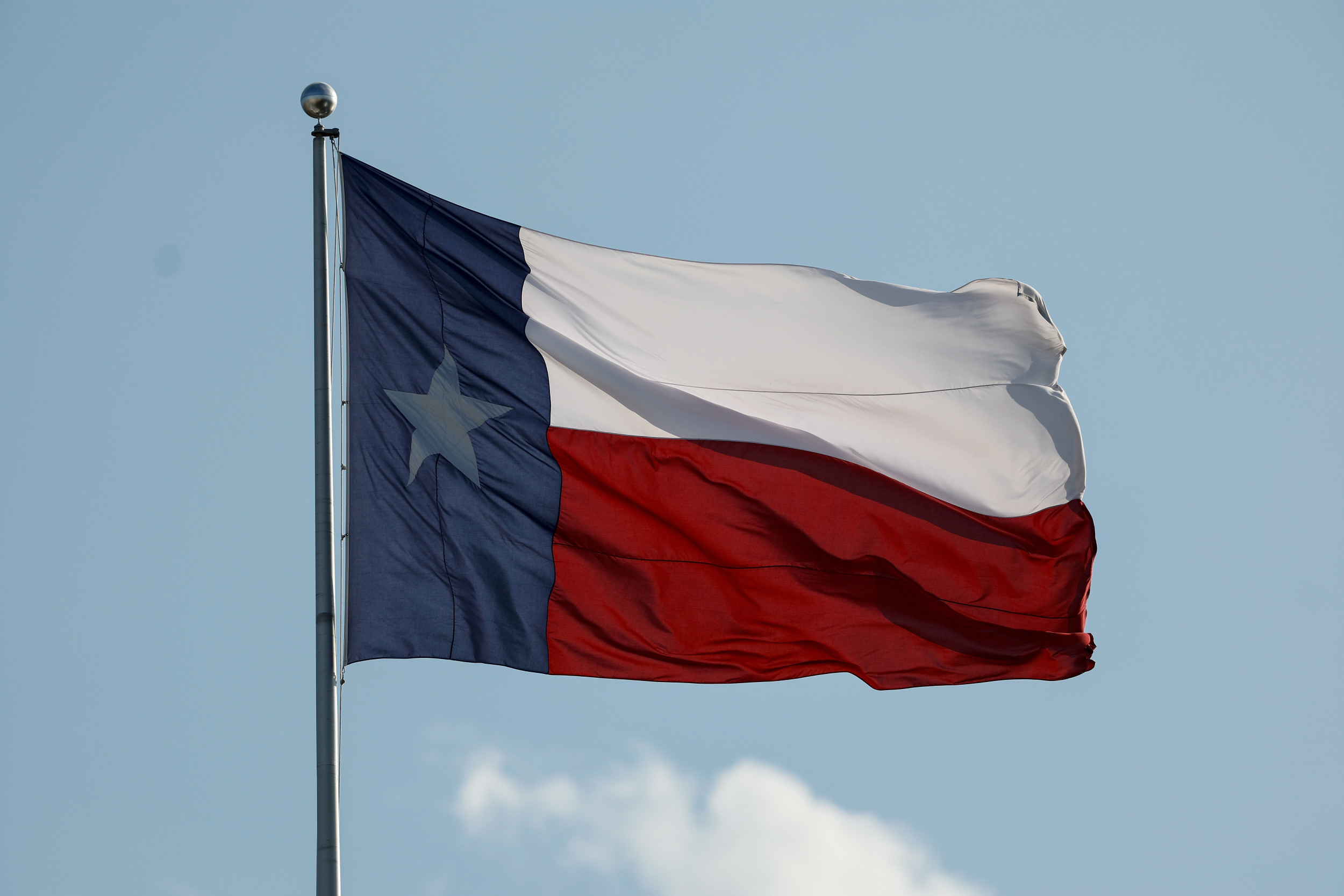 Texas Migrant Crisis Boosting Independence Campaign Poll Newsweek