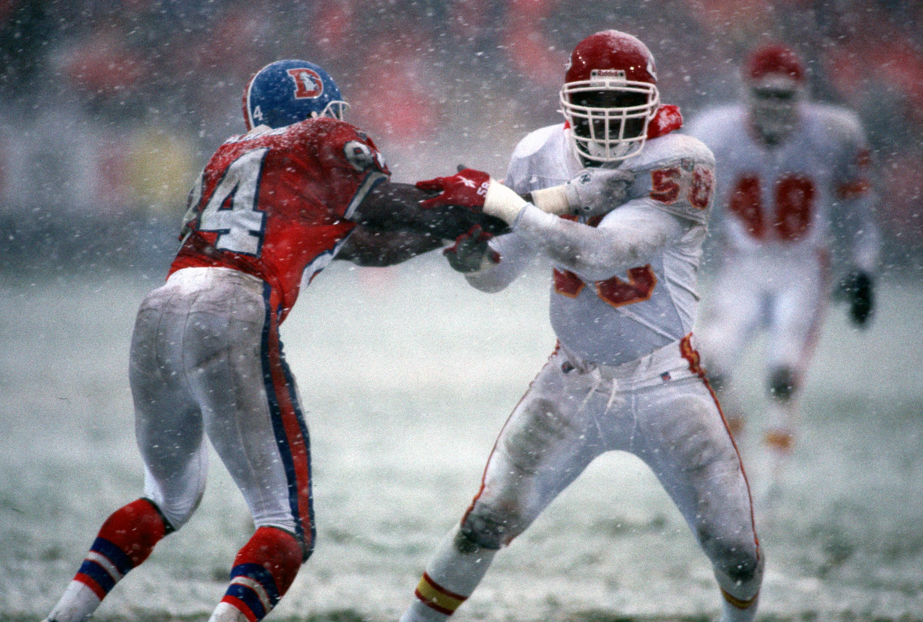 Super Bowl LVIII Provides the Chiefs With a Chance to Honor Derrick Thomas - Vimarsana News
