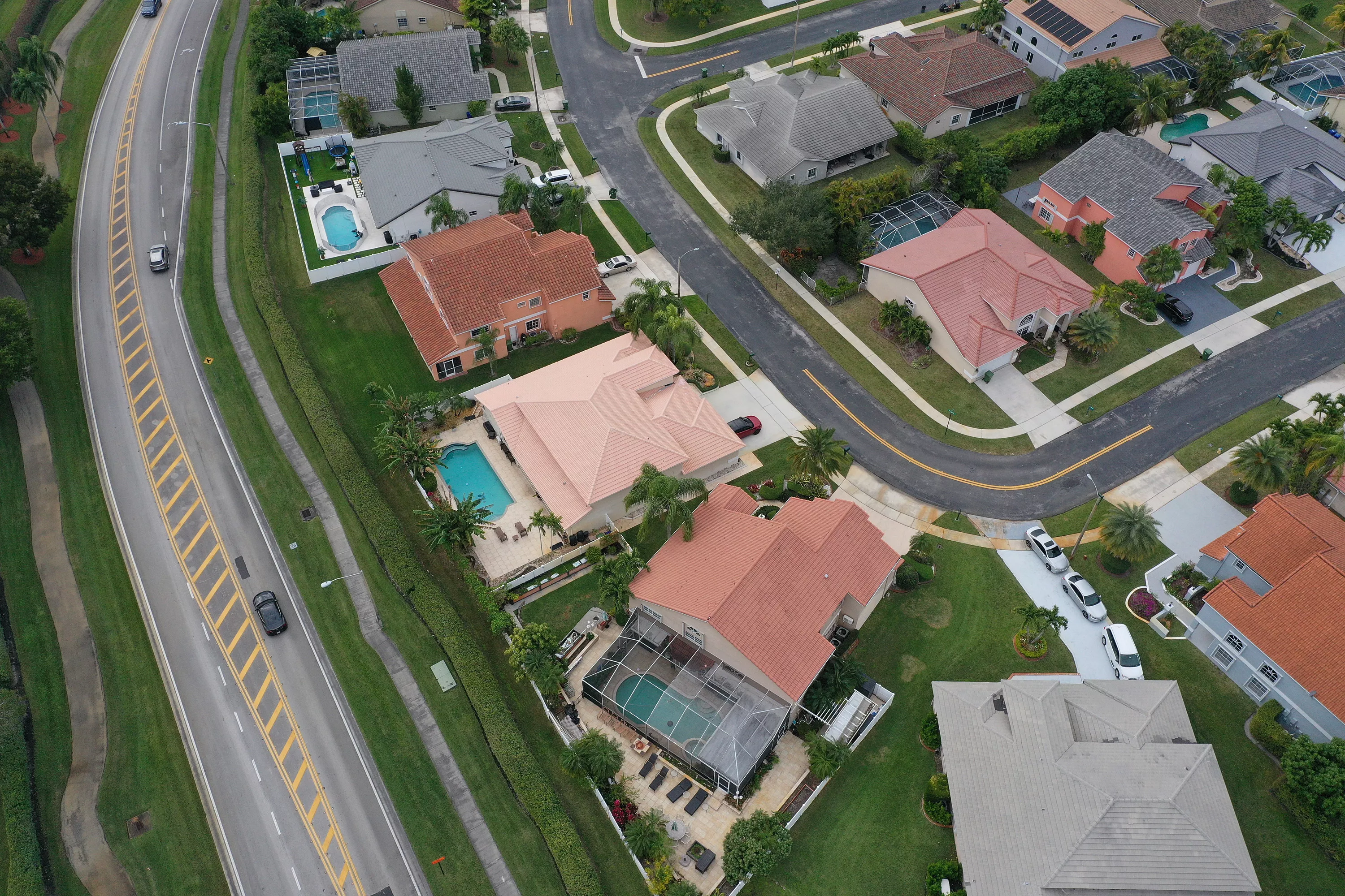 Florida Insurance Companies Plan Over 50 Percent Rate Rises - Vimarsana News