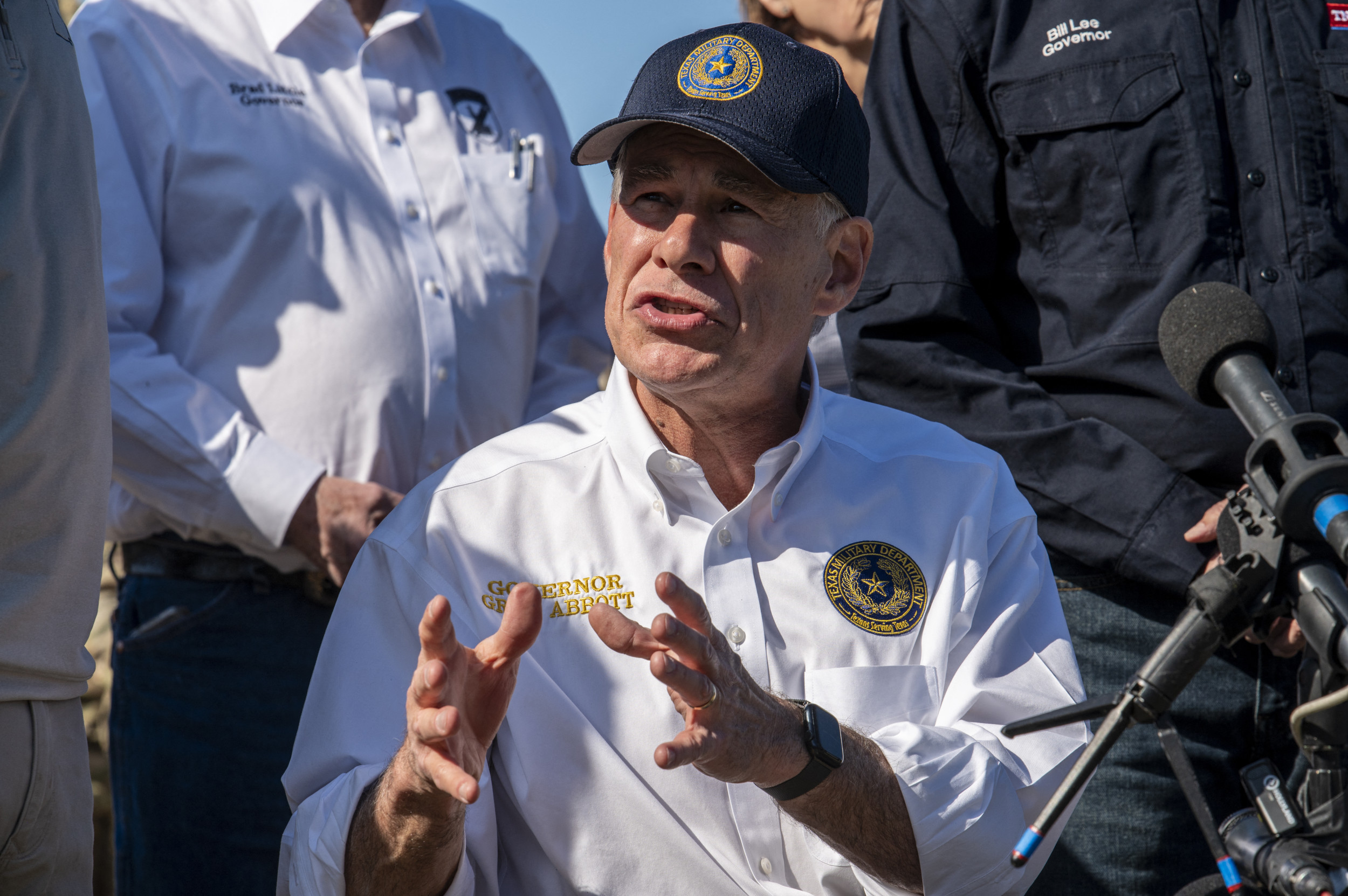 Greg Abbott to Expand Barriers at Border