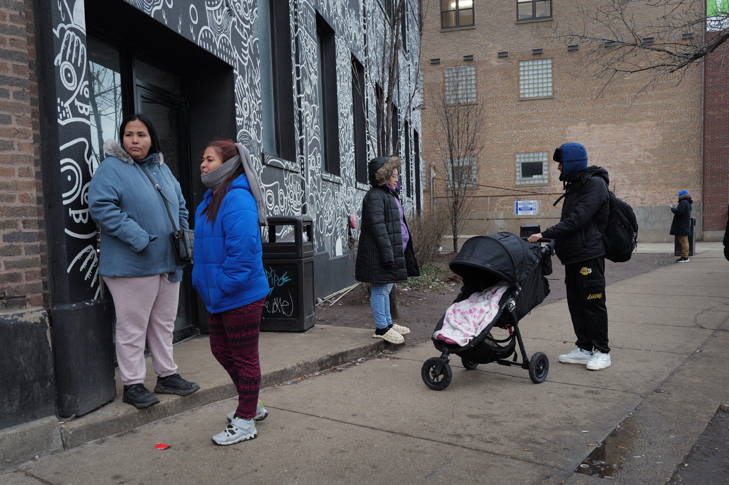US-Steuerzahler zahlen 70 Millionen Dollar für Migranten in Chicago
