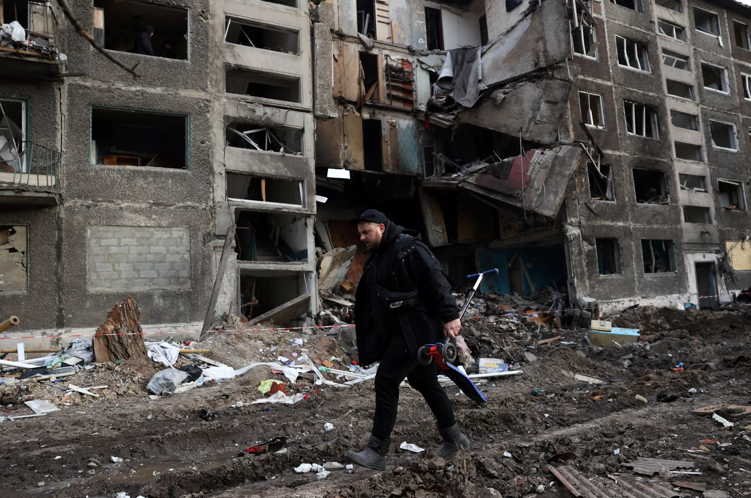 West 'Unreliable,' Chinese Propagandist Says After Ukraine Leaves Avdiivka - Vimarsana News