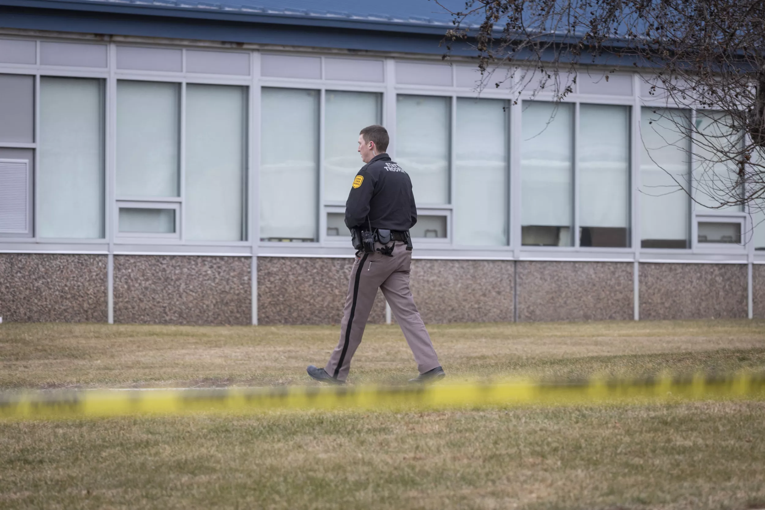 Texas Student Shot by Police After Bringing Gun to School - Vimarsana News