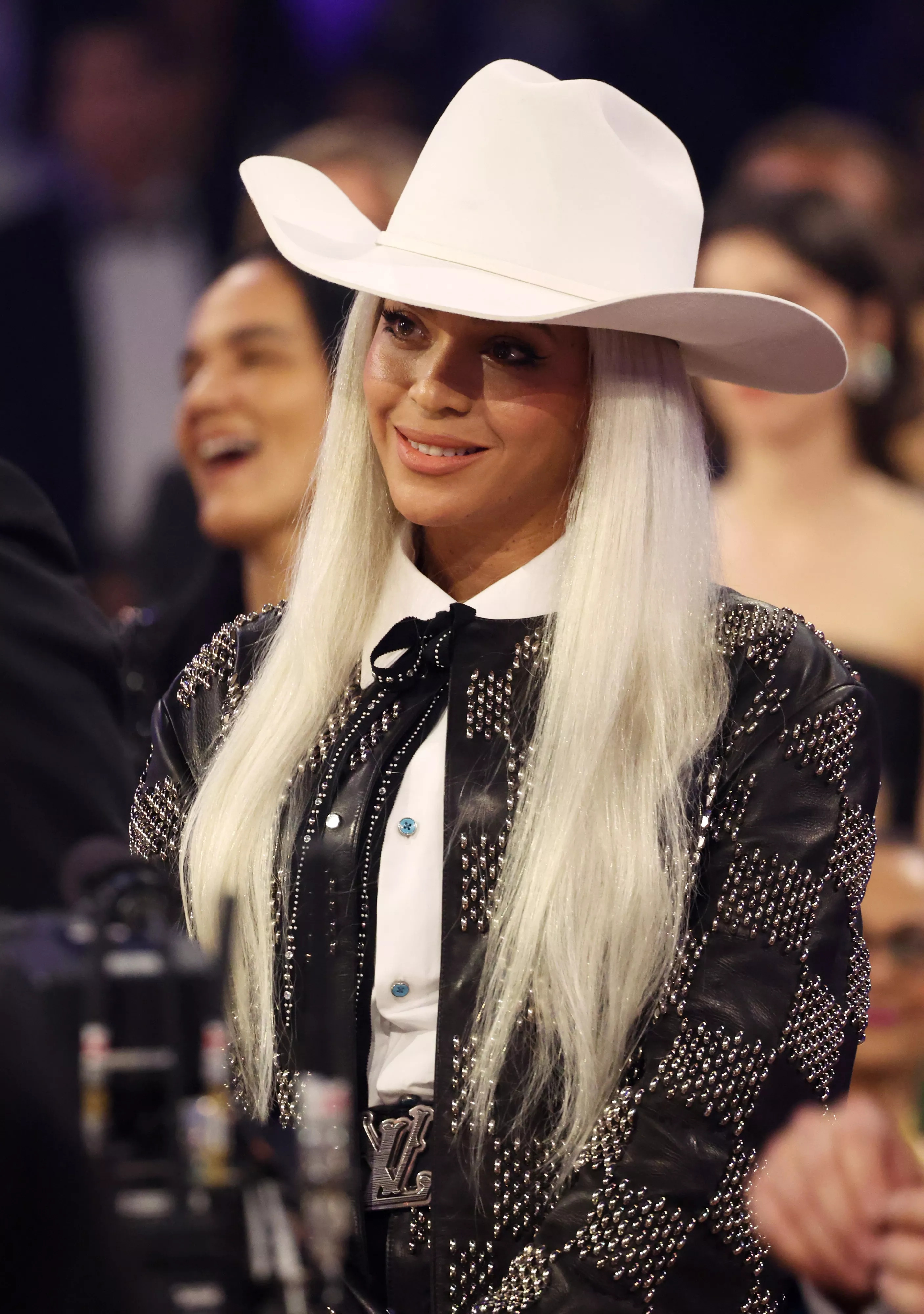 Beyoncé Is Taking Gen Z on a Country Music Ride They Didn't Expect - Vimarsana News