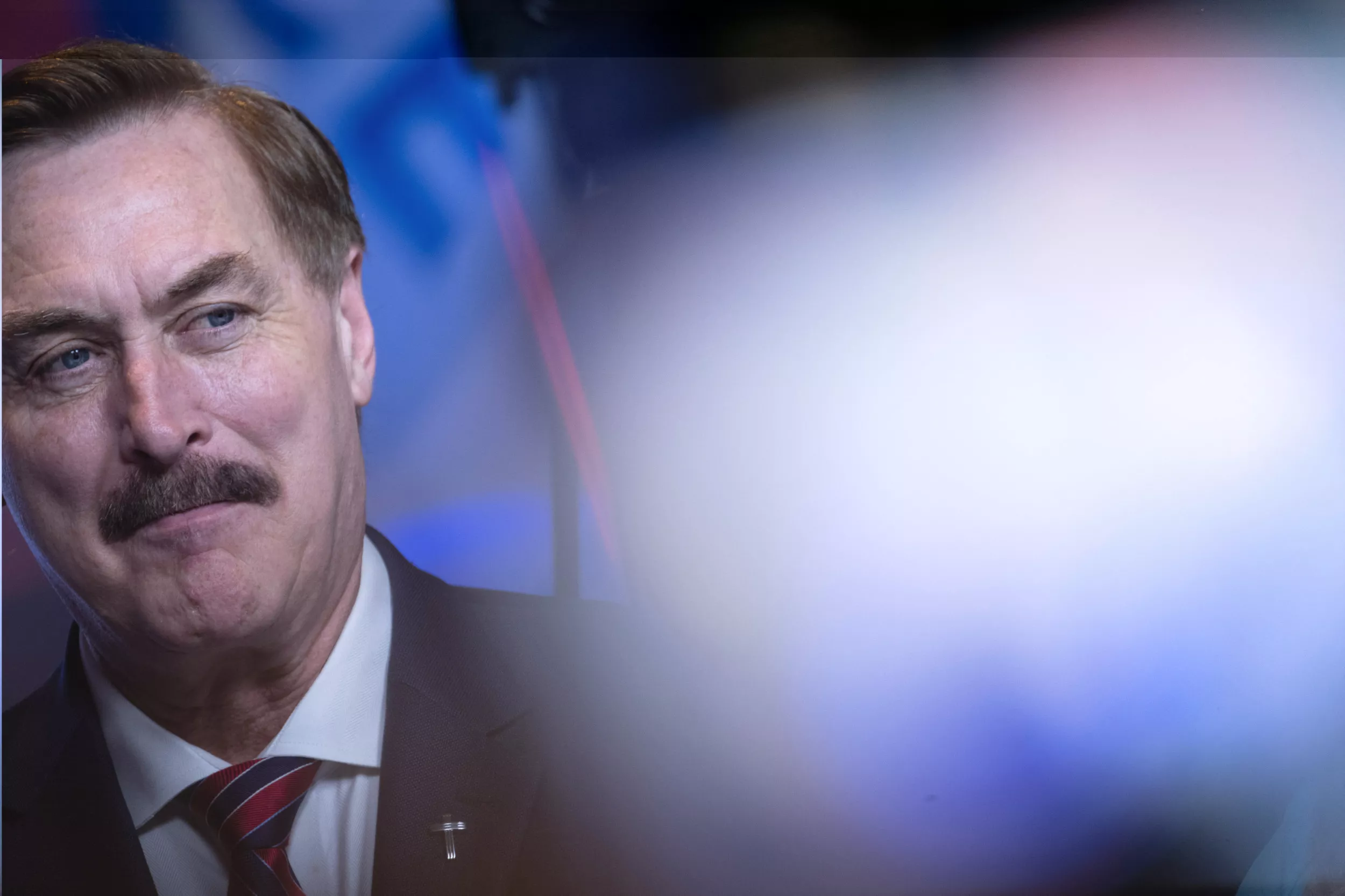 Mike Lindell Reveals He Has Only $10,000 to His Name - Vimarsana News