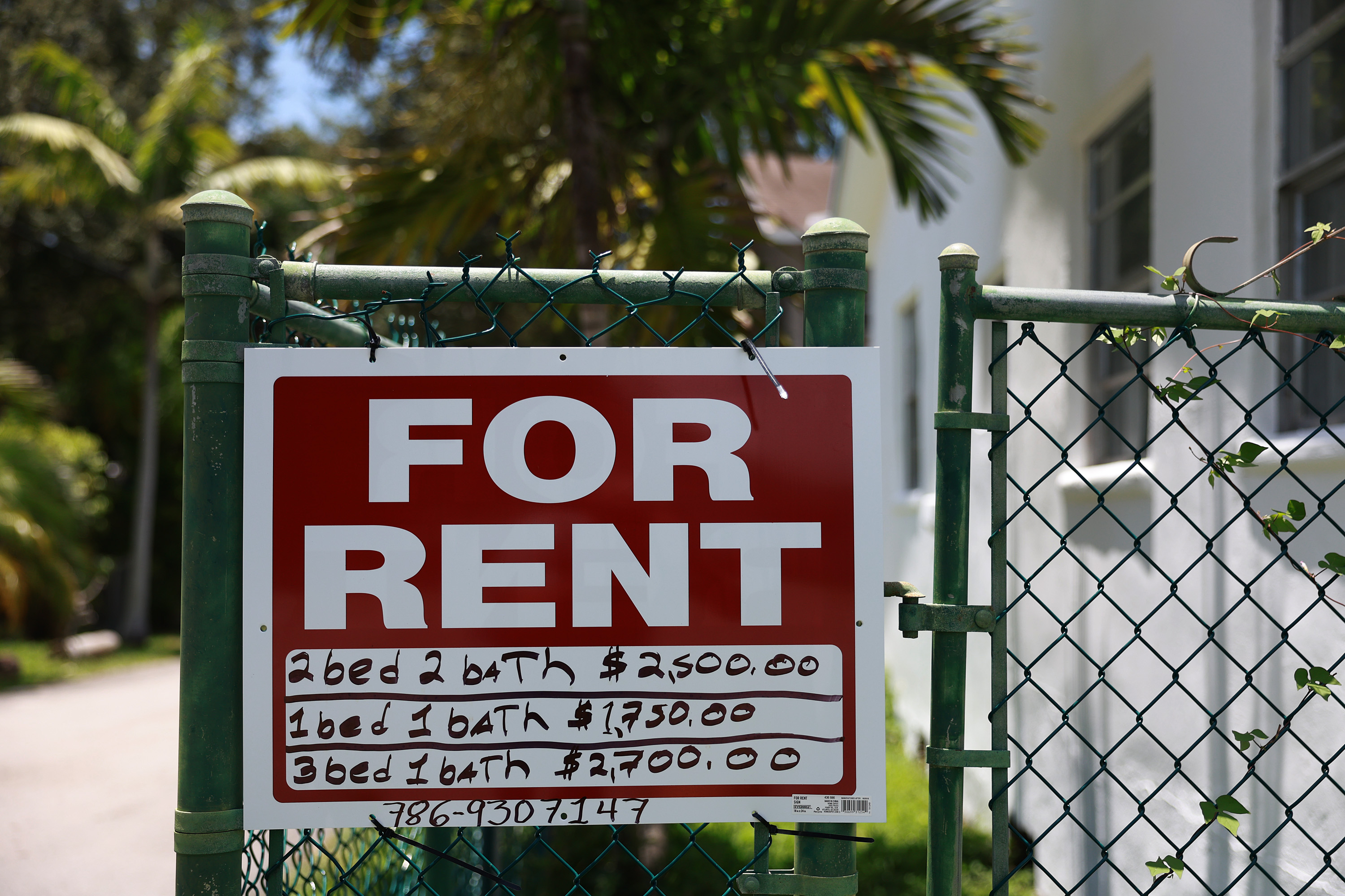 Landlords Pause Rent Increases as Demand Falls Landlords Pause Rent Increases as Demand Falls