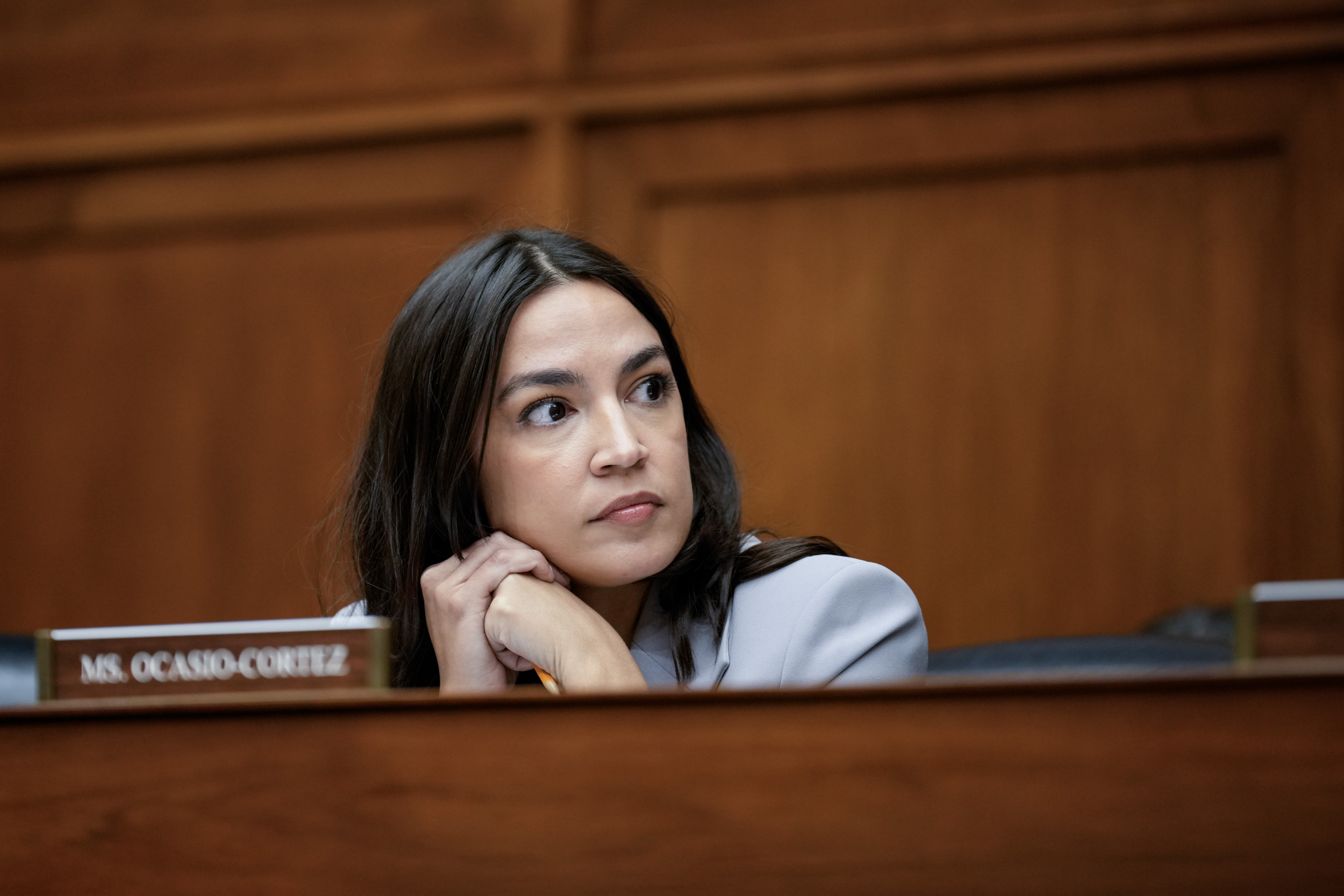 Republican store challenging aoc